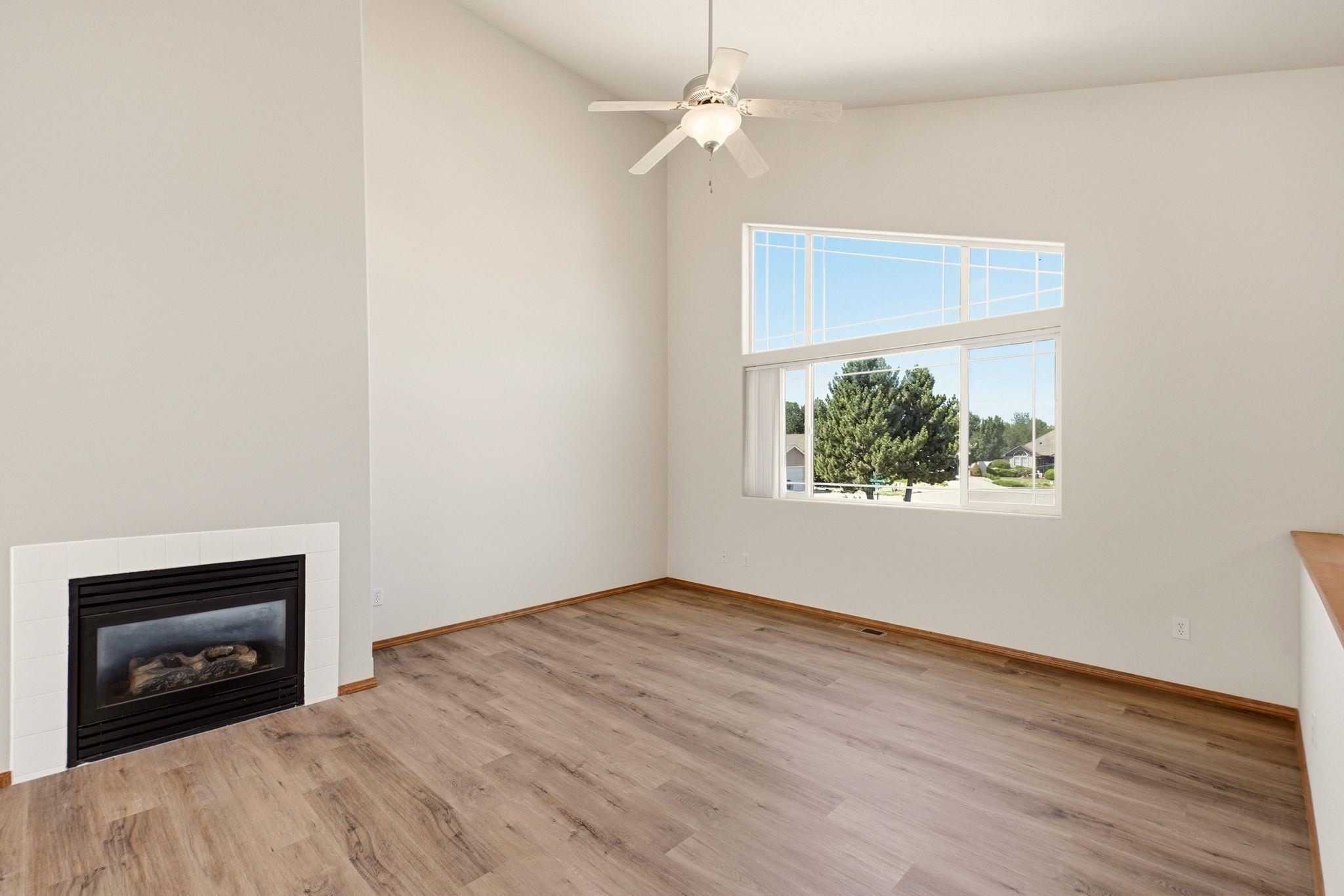 1806 N Drummond St - Photo 3