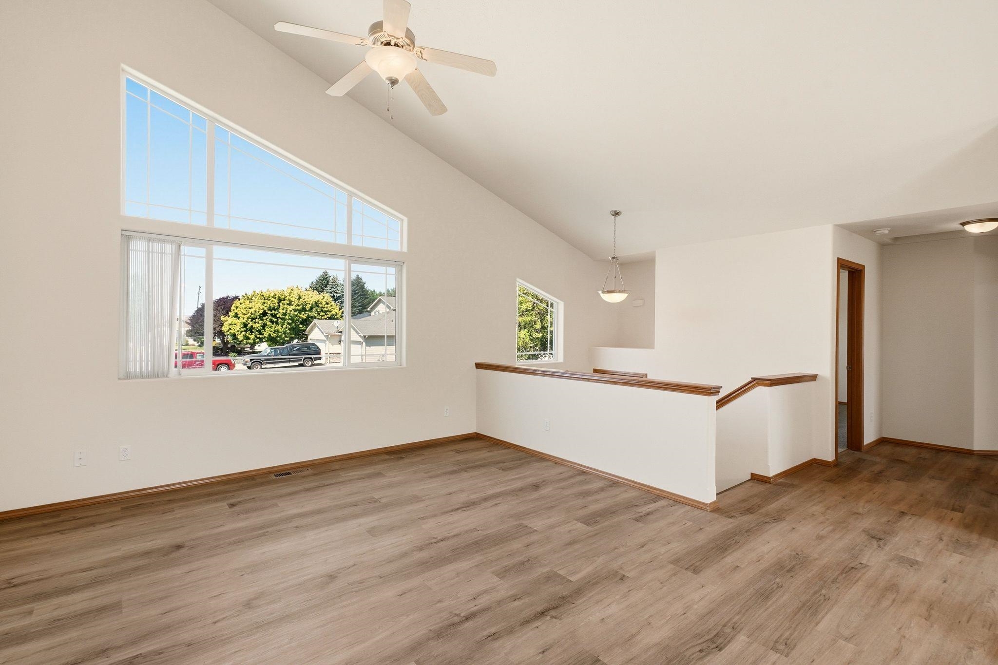 1806 N Drummond St - Photo 5