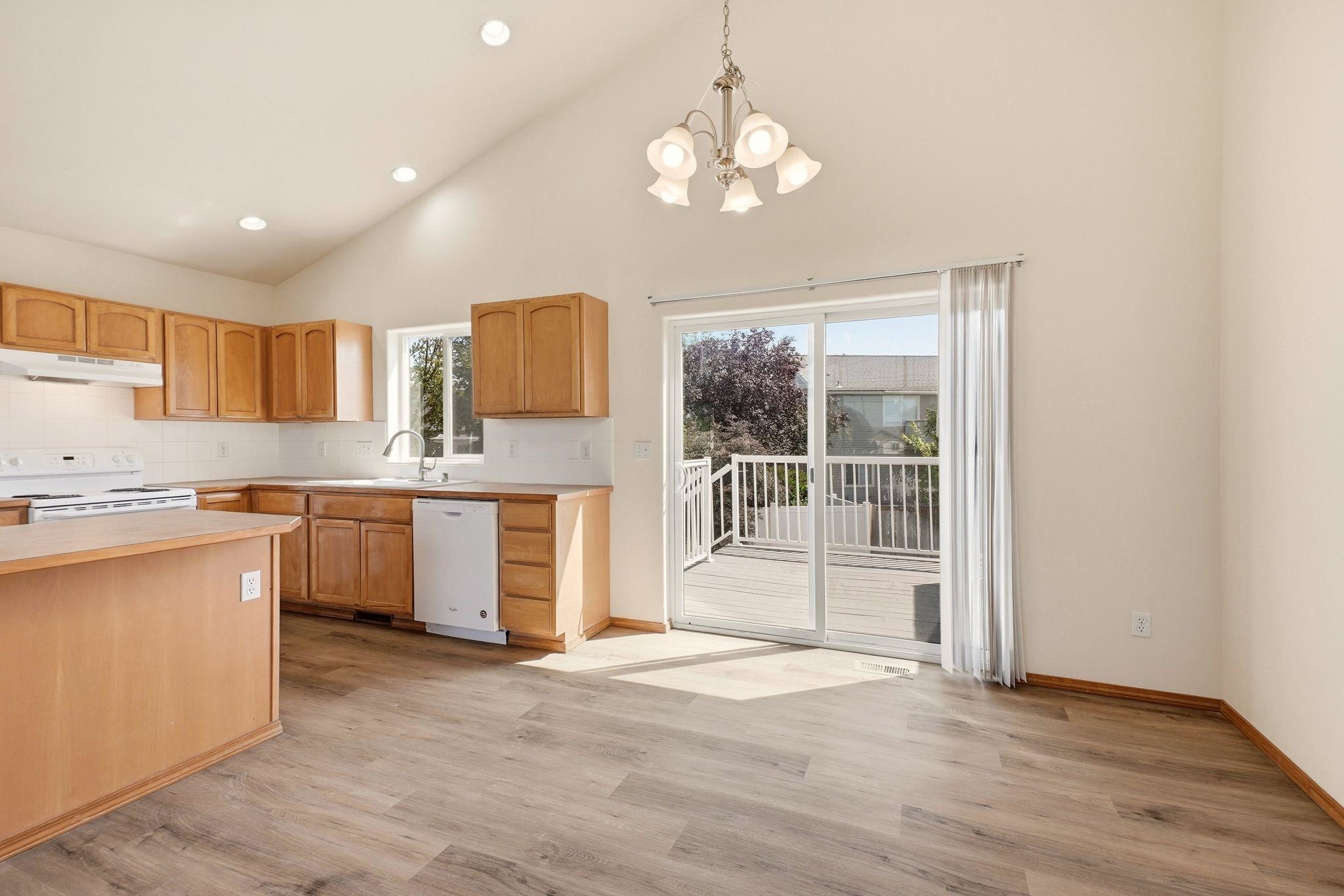 1806 N Drummond St - Photo 11
