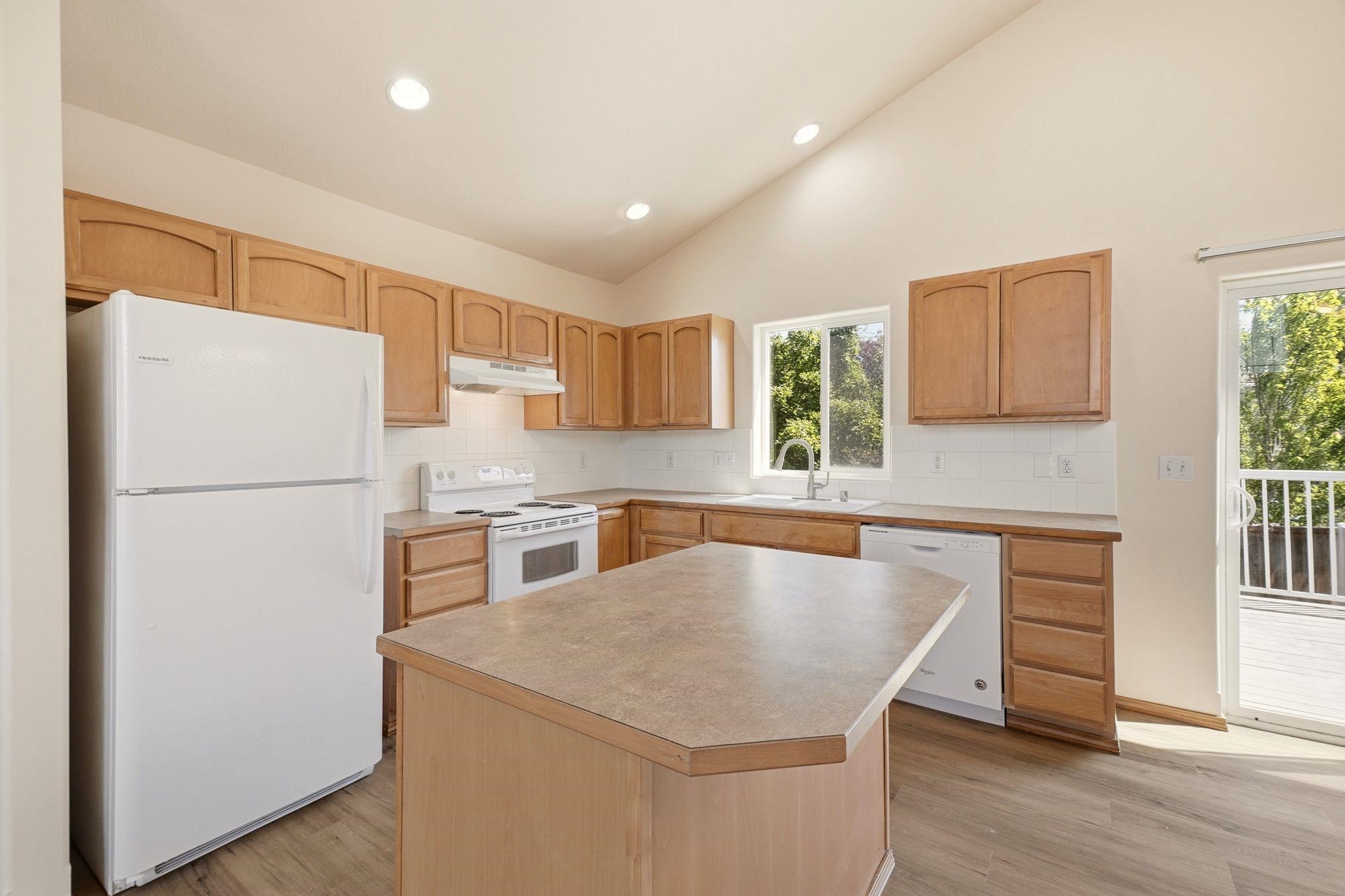 1806 N Drummond St - Photo 13
