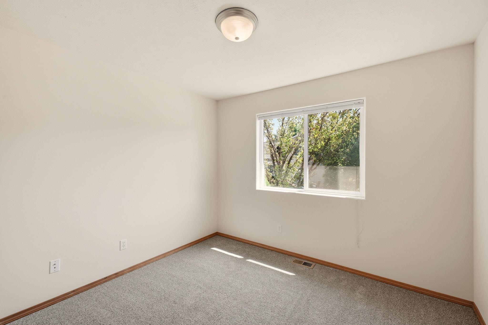 1806 N Drummond St - Photo 23