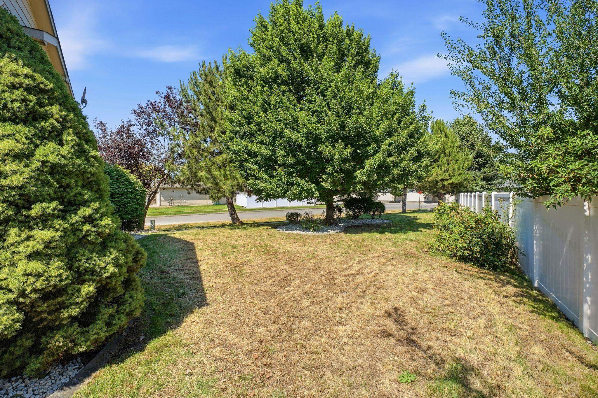 1806 N Drummond St - Photo 29