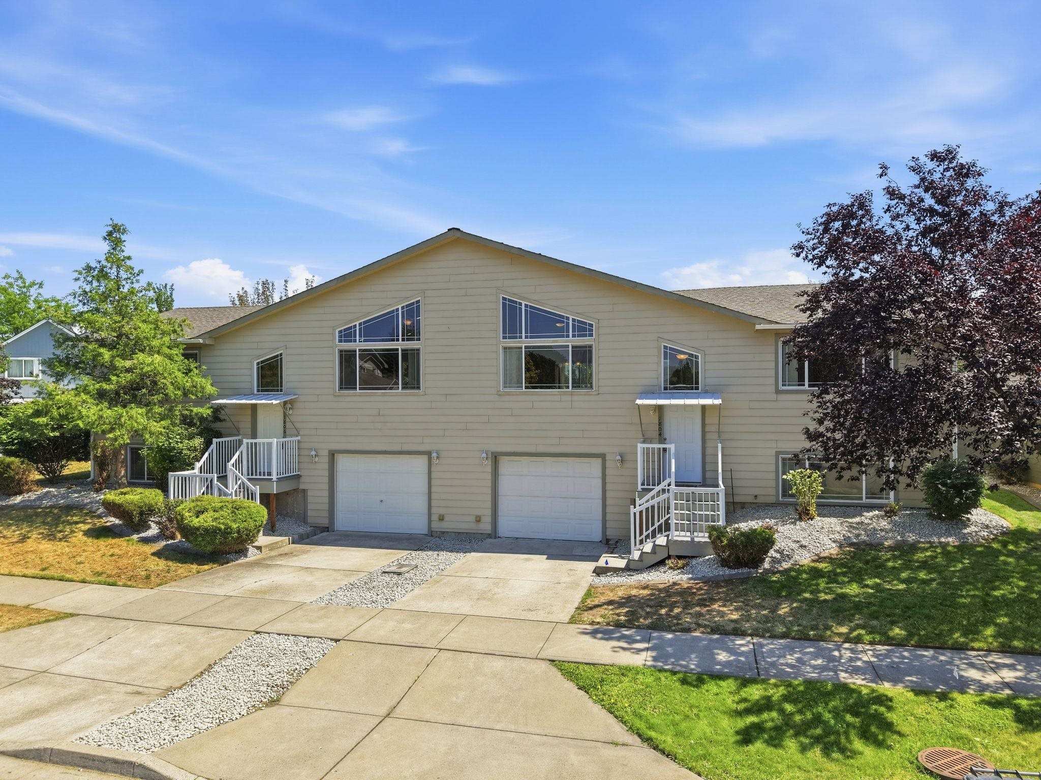 1804 N Drummond St - Photo 1