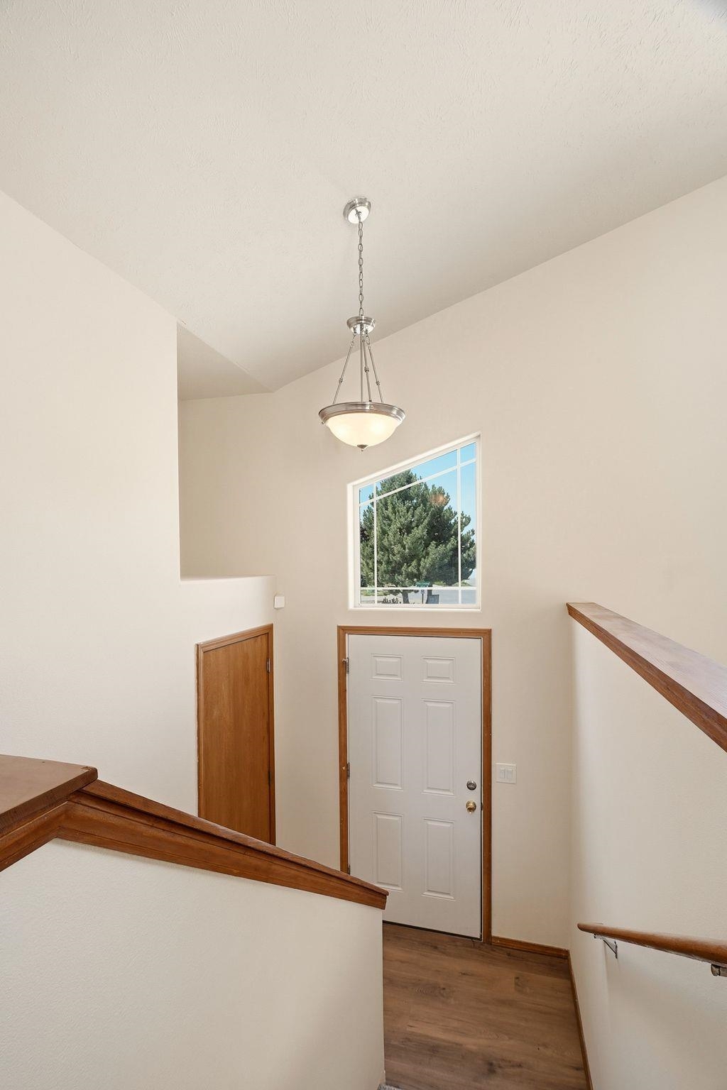 1804 N Drummond St - Photo 3