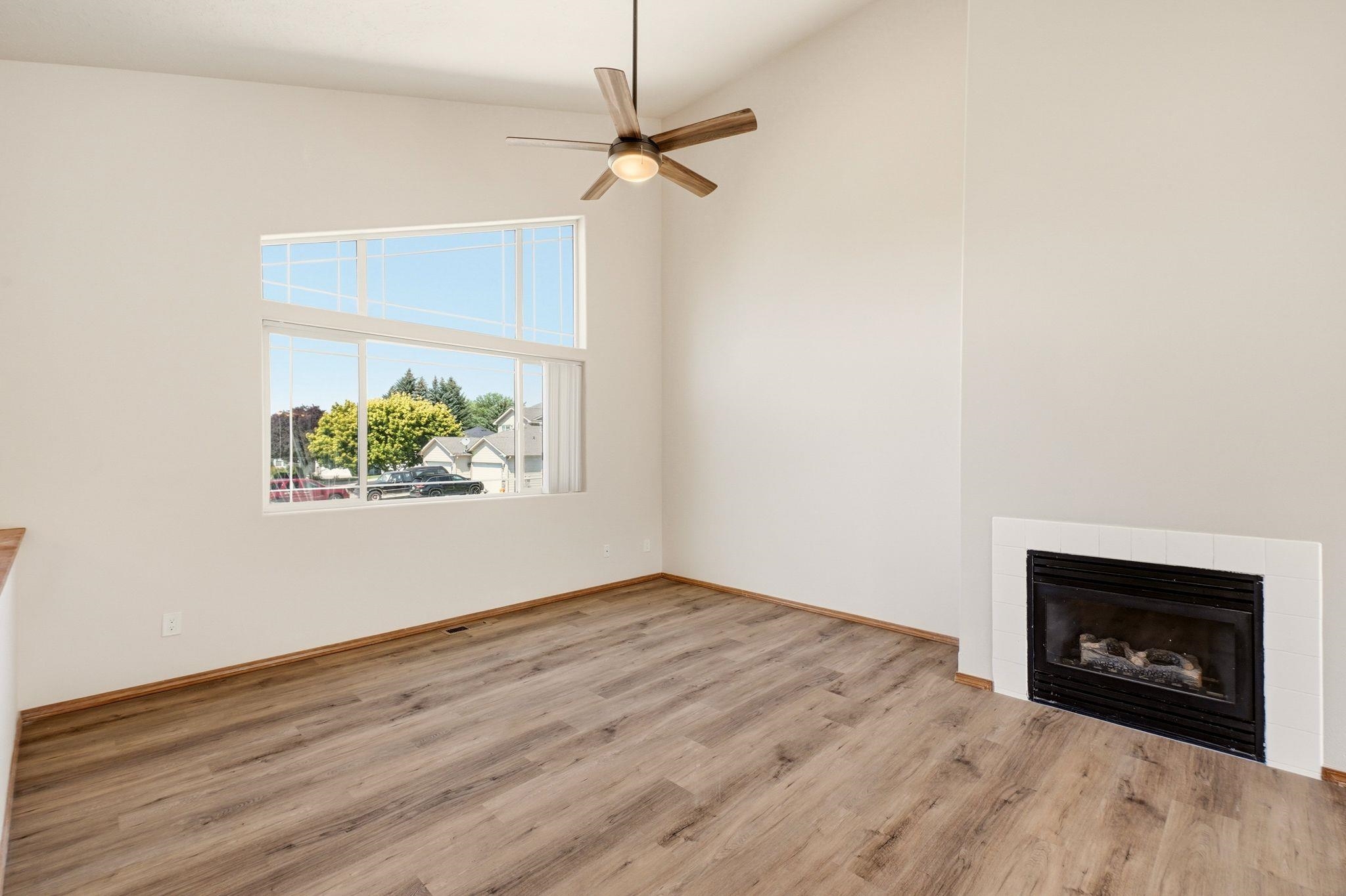 1804 N Drummond St - Photo 5