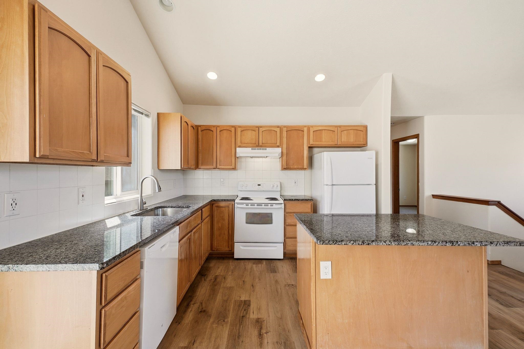 1804 N Drummond St - Photo 10