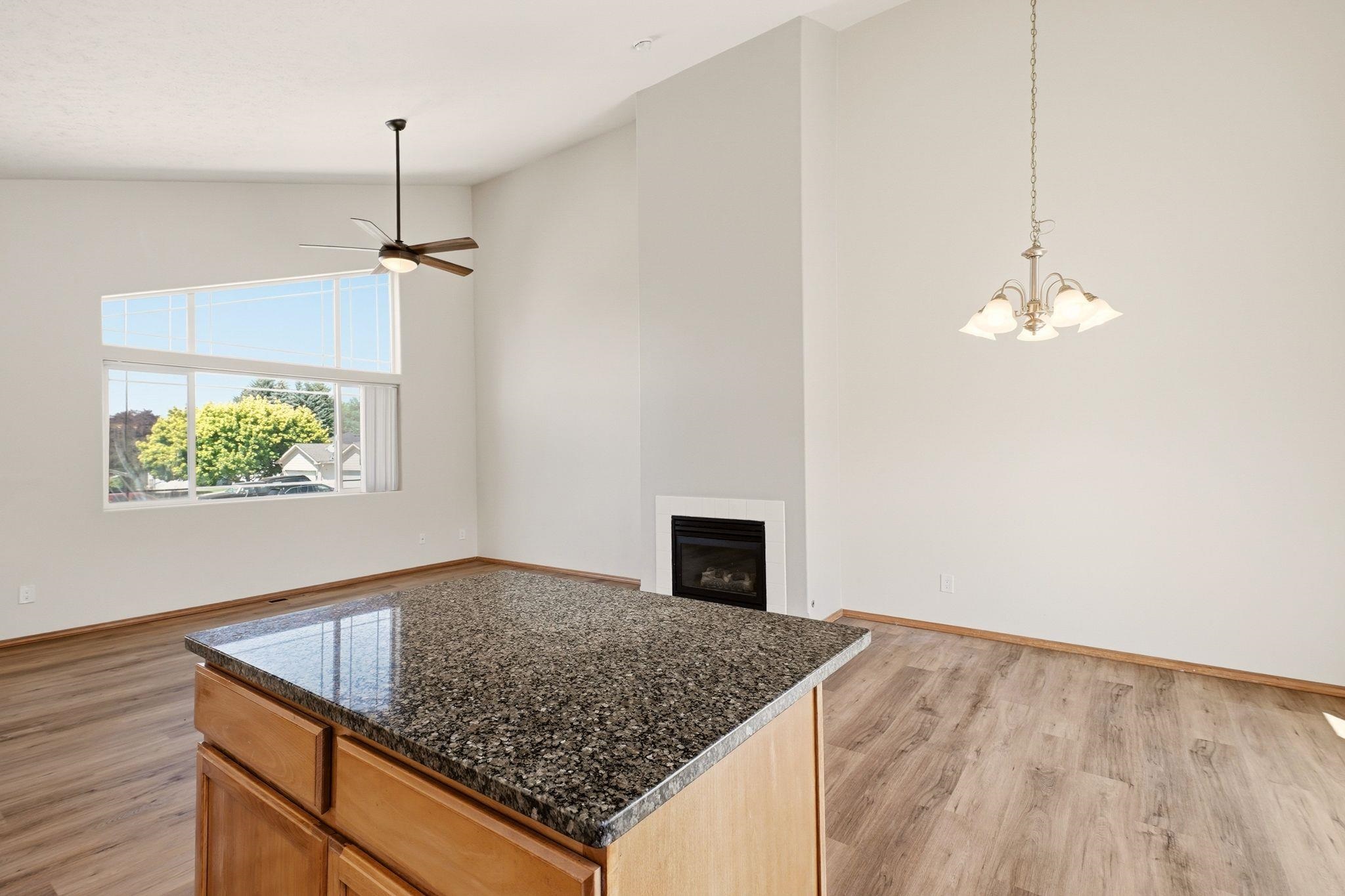 1804 N Drummond St - Photo 11