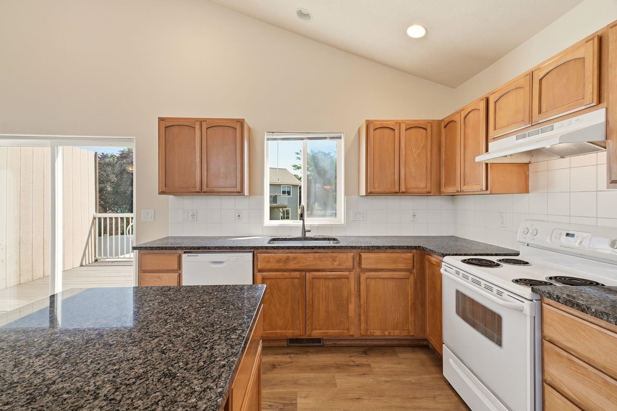 1804 N Drummond St - Photo 14