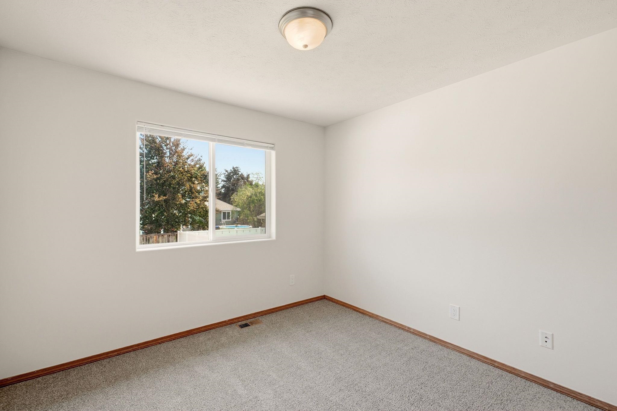 1804 N Drummond St - Photo 17
