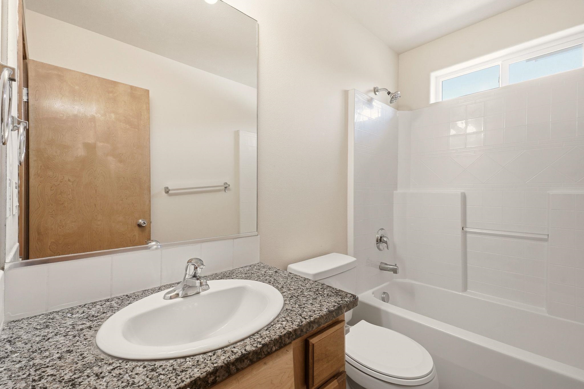 1804 N Drummond St - Photo 18