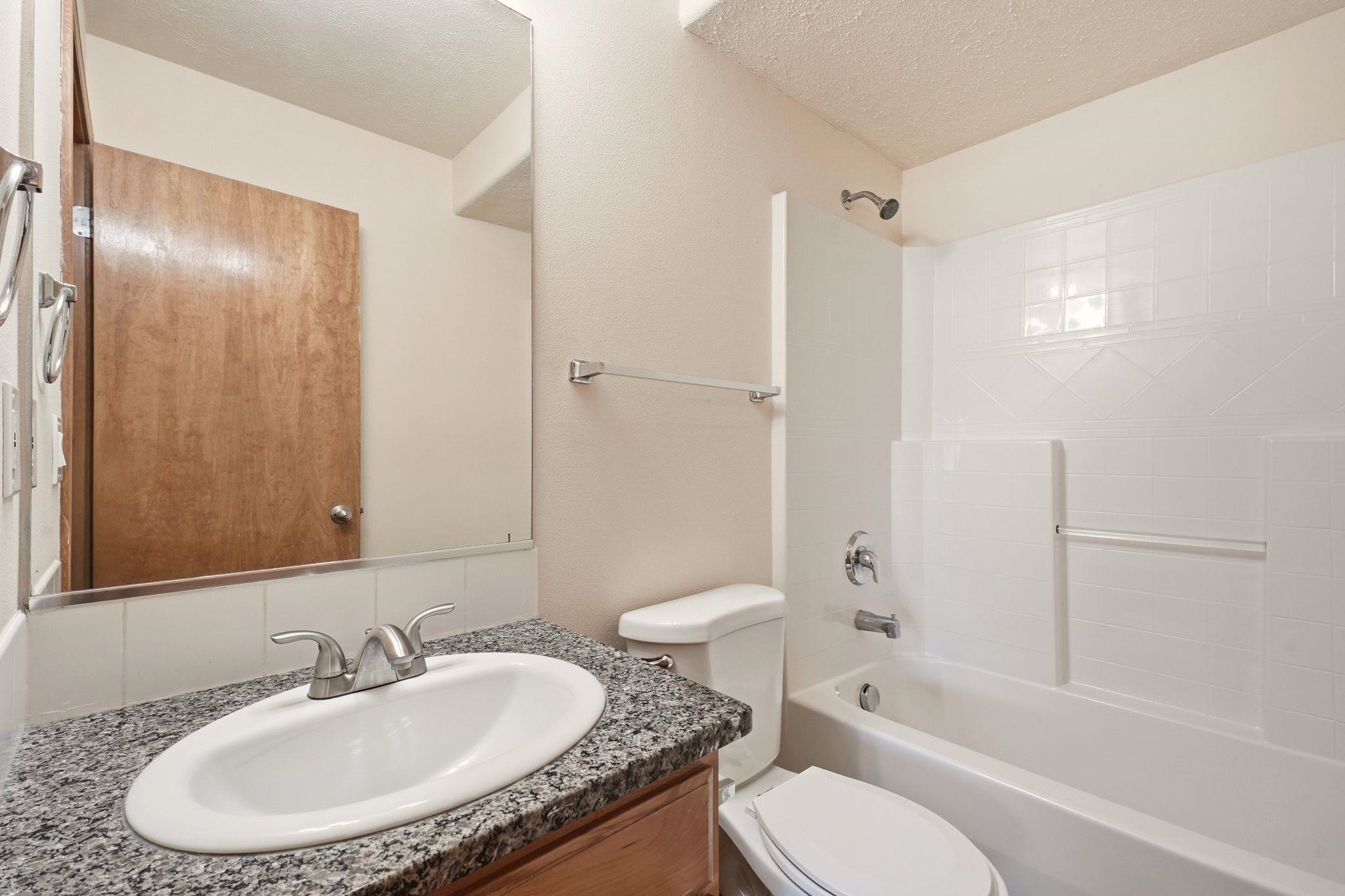 1804 N Drummond St - Photo 23