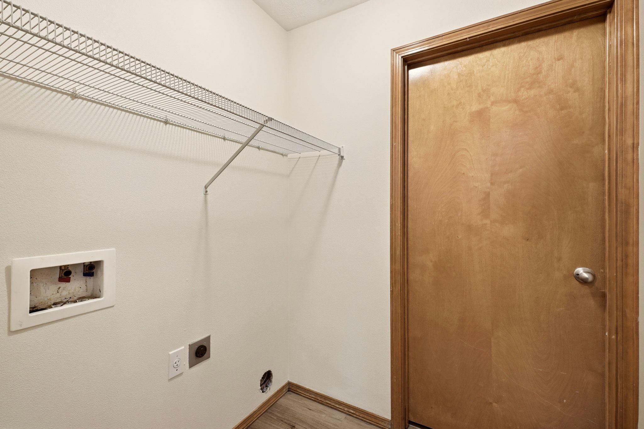 1804 N Drummond St - Photo 24