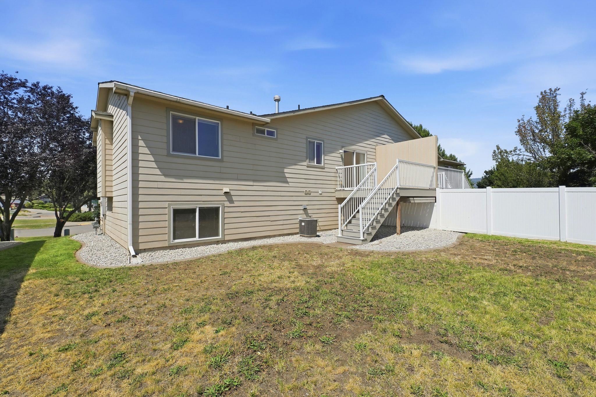 1804 N Drummond St - Photo 29