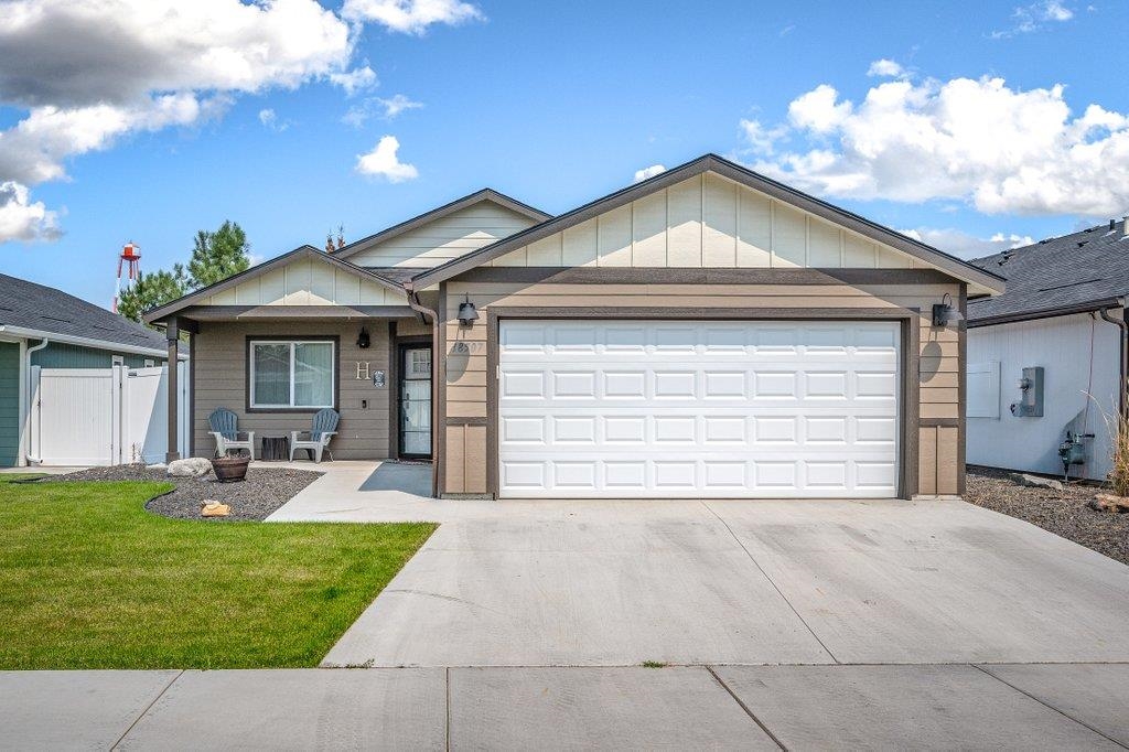 18507 E 3rd Ave - Photo 1