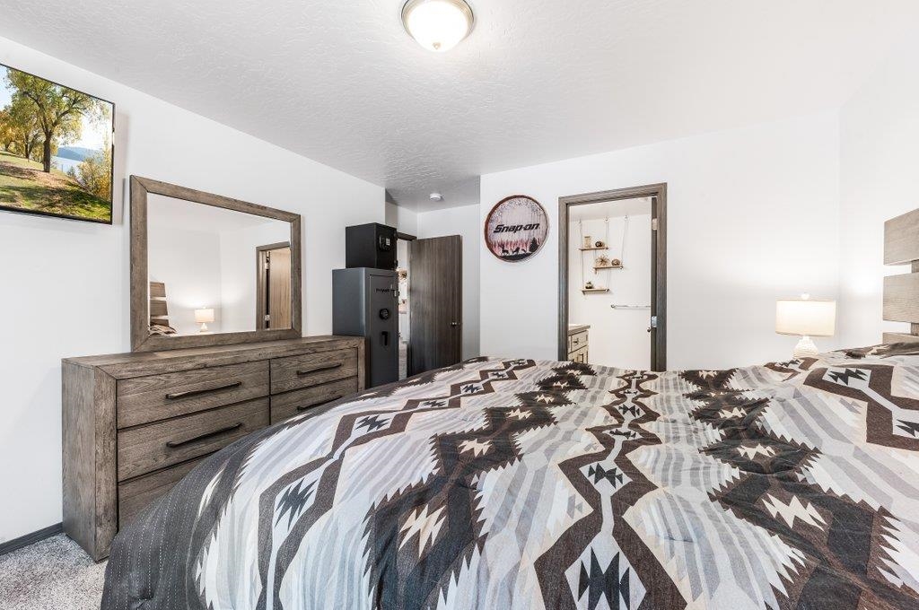 18507 E 3rd Ave - Photo 13