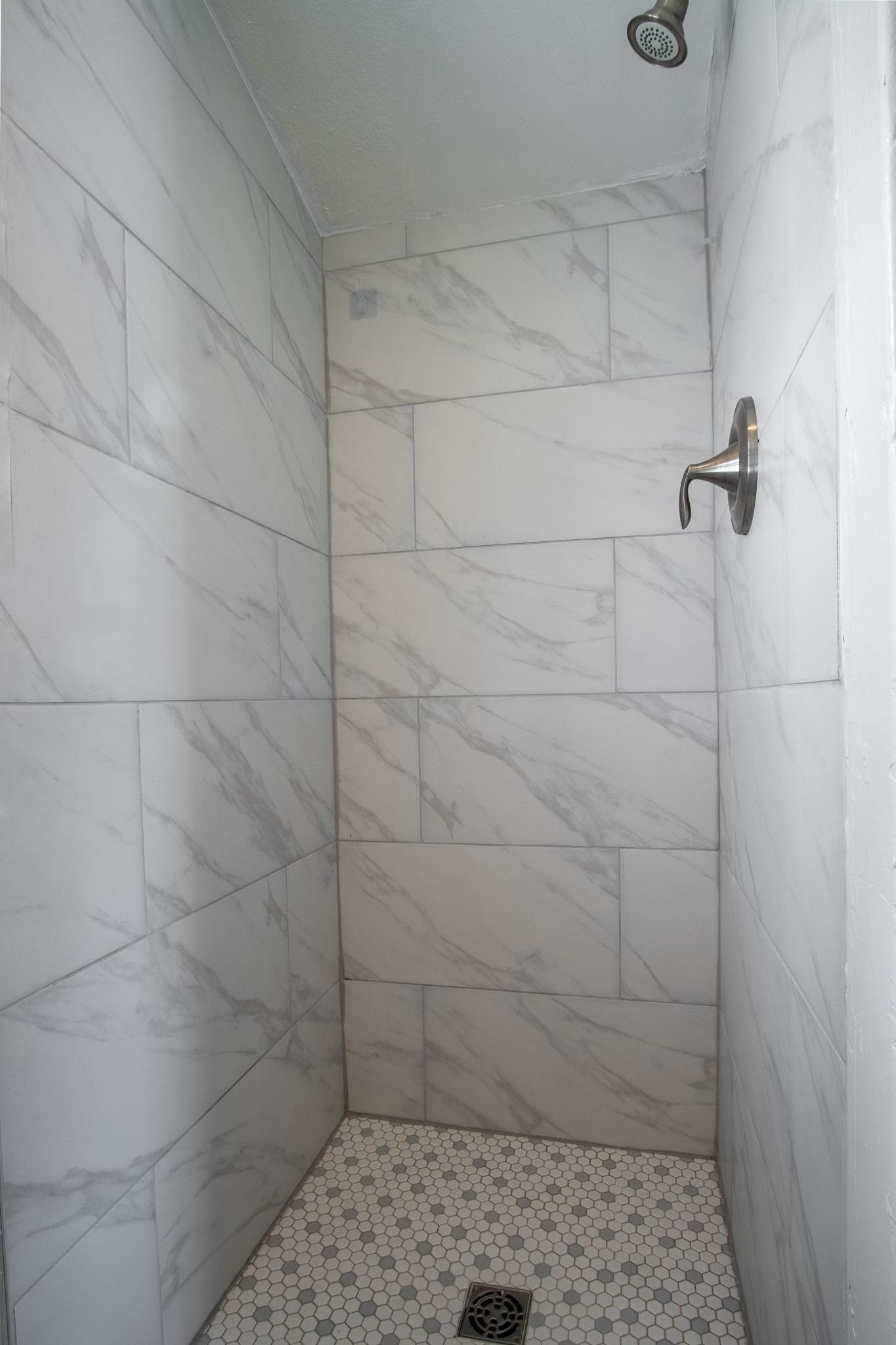 1119 W Augusta Ave - Photo 17