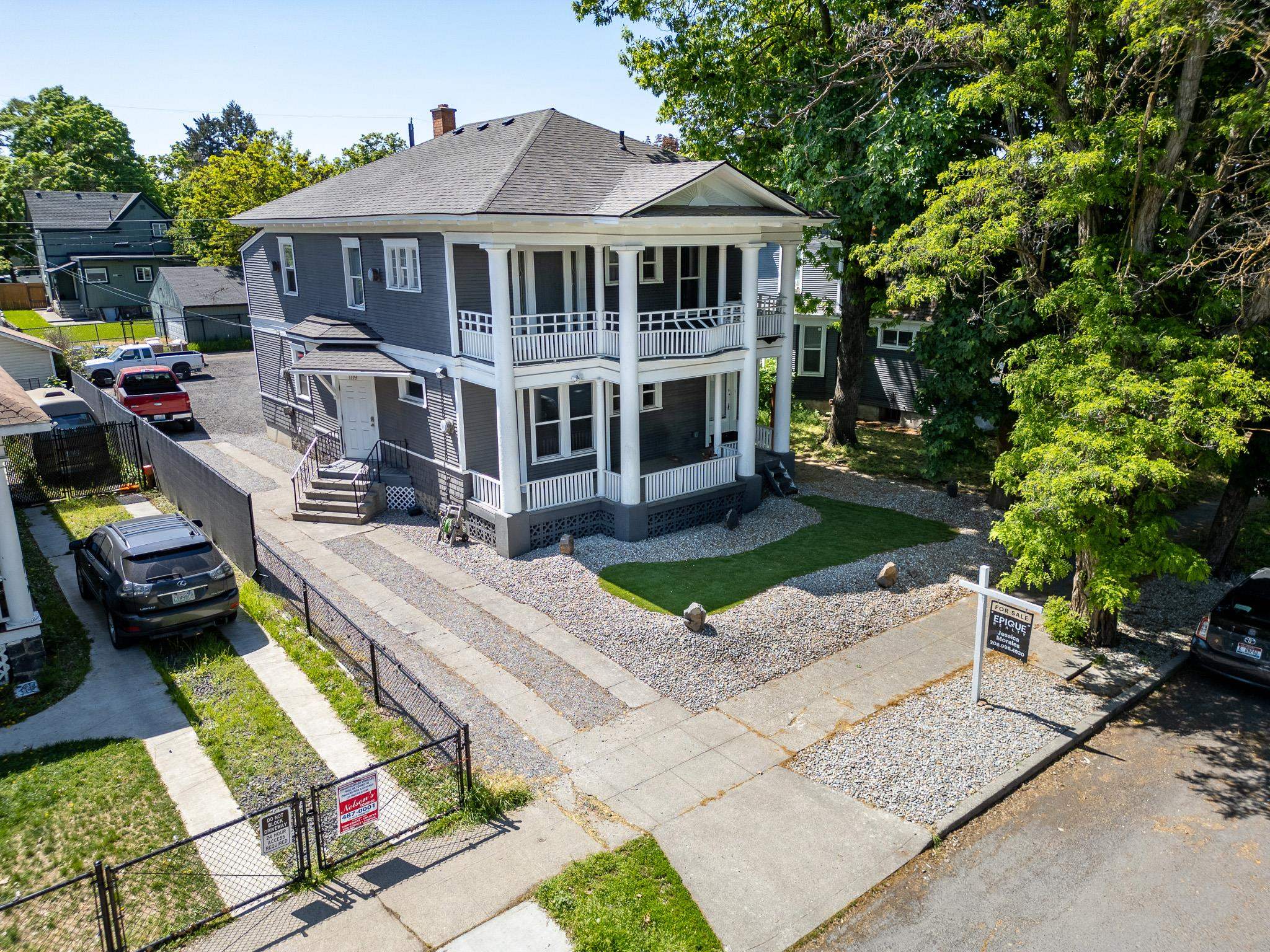 1119 W Augusta Ave - Photo 2