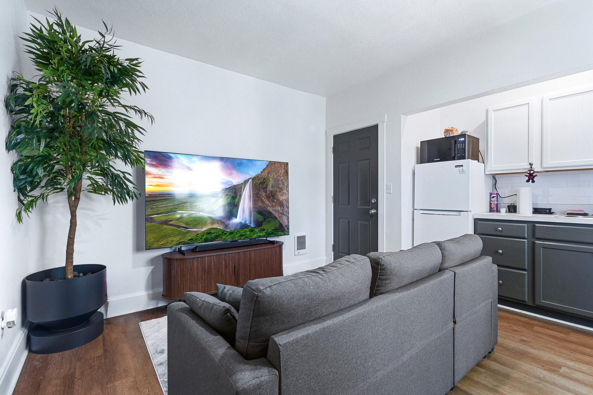 1119 W Augusta Ave - Photo 28