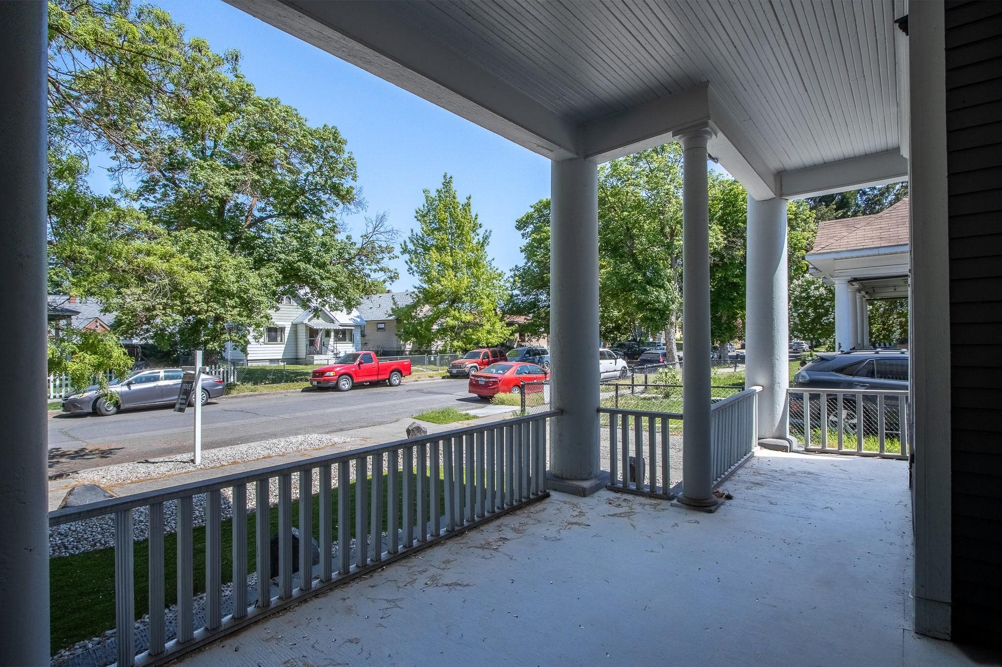 1119 W Augusta Ave - Photo 7