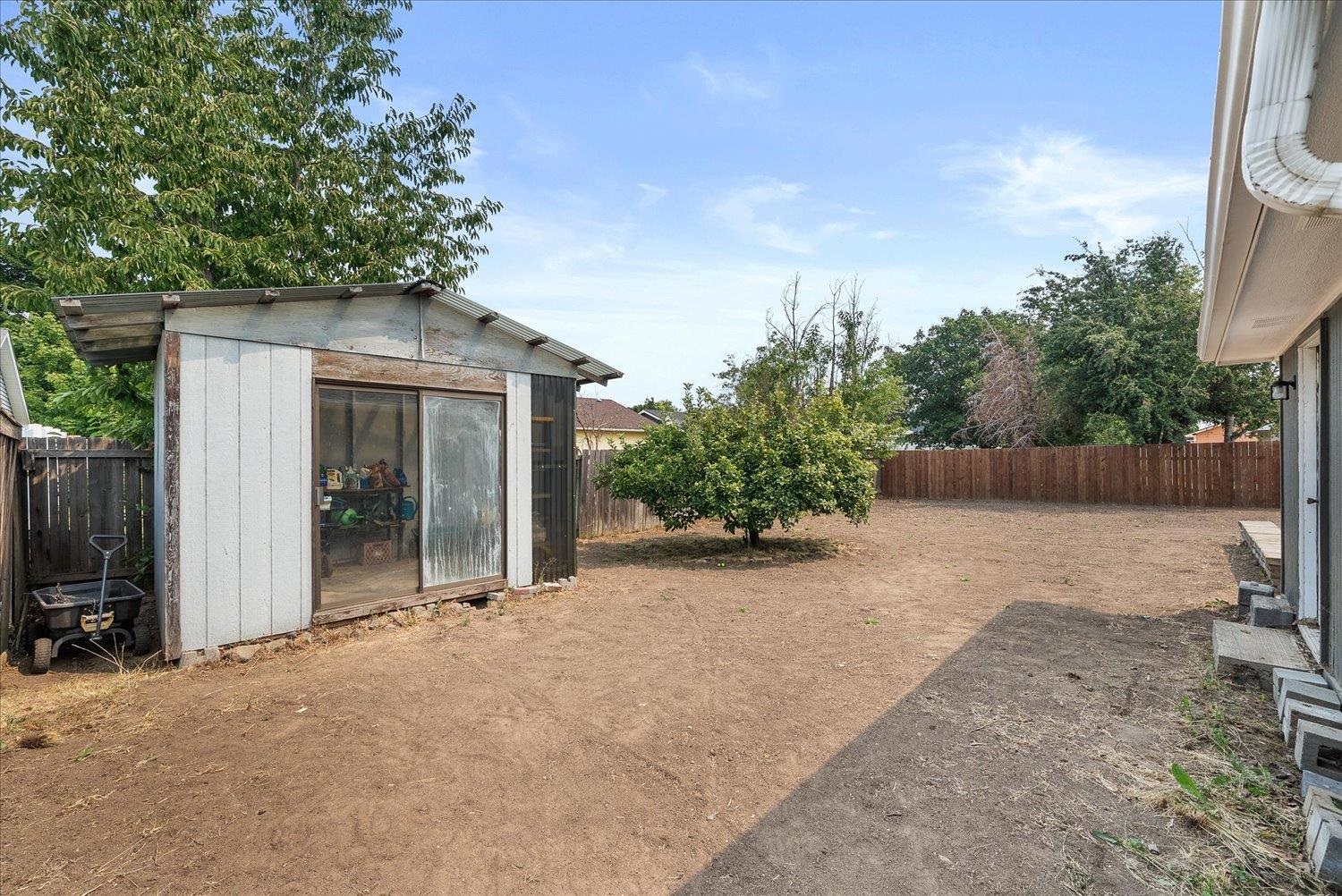 12512 W 11th Ave - Photo 23