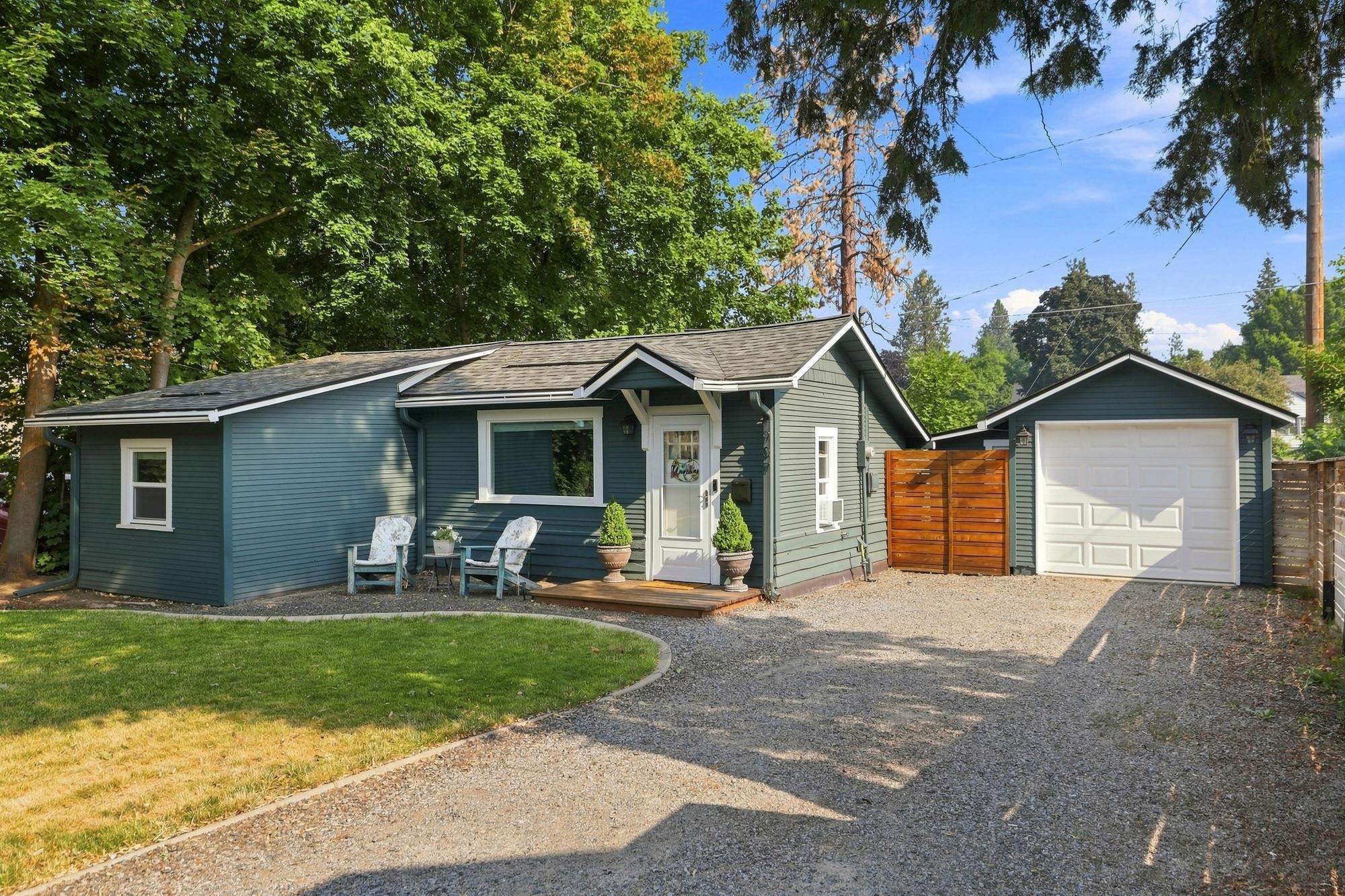 907 E 30th Ave - Photo 3