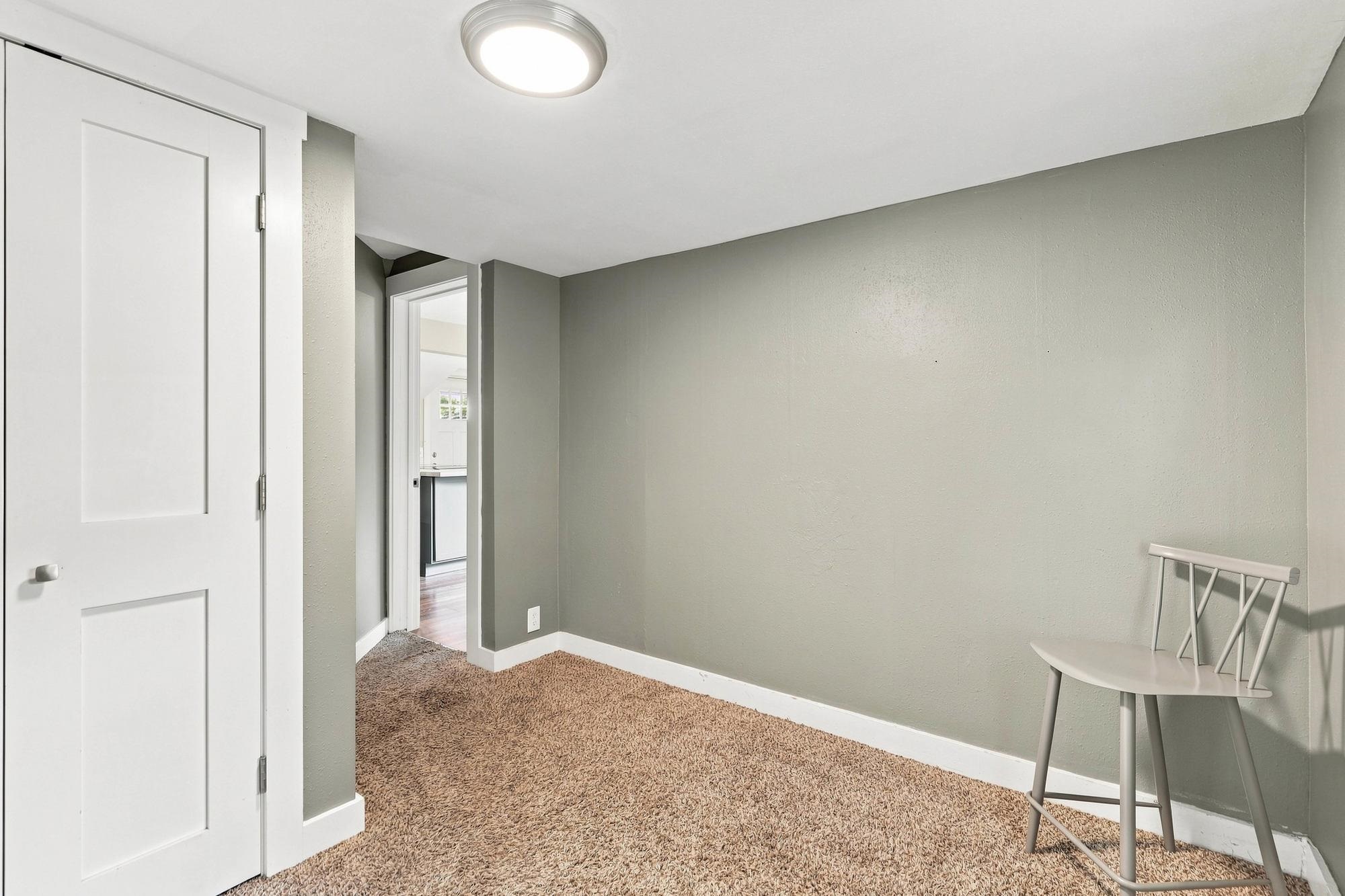 907 E 30th Ave - Photo 16