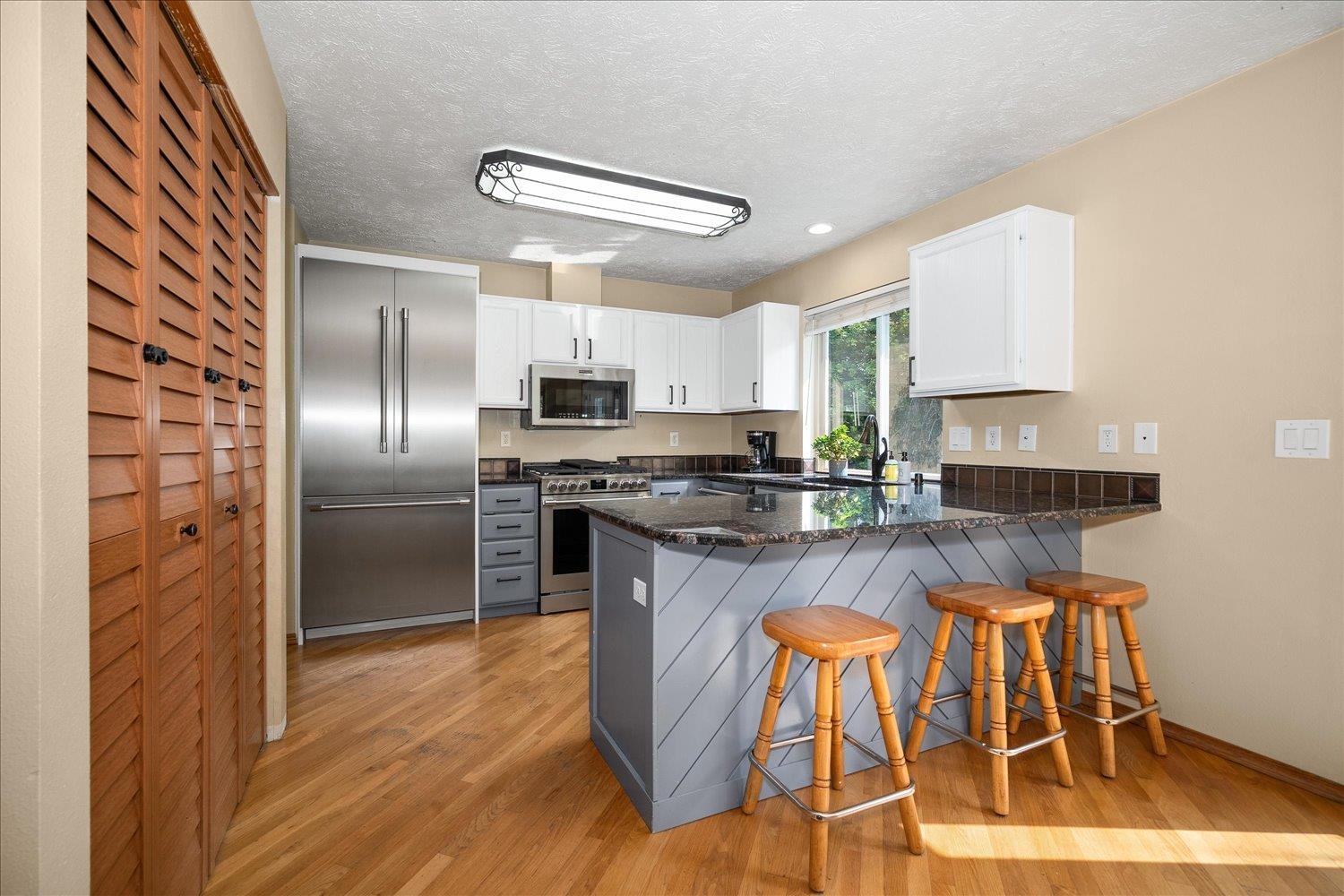 1124 N Madson St - Photo 9