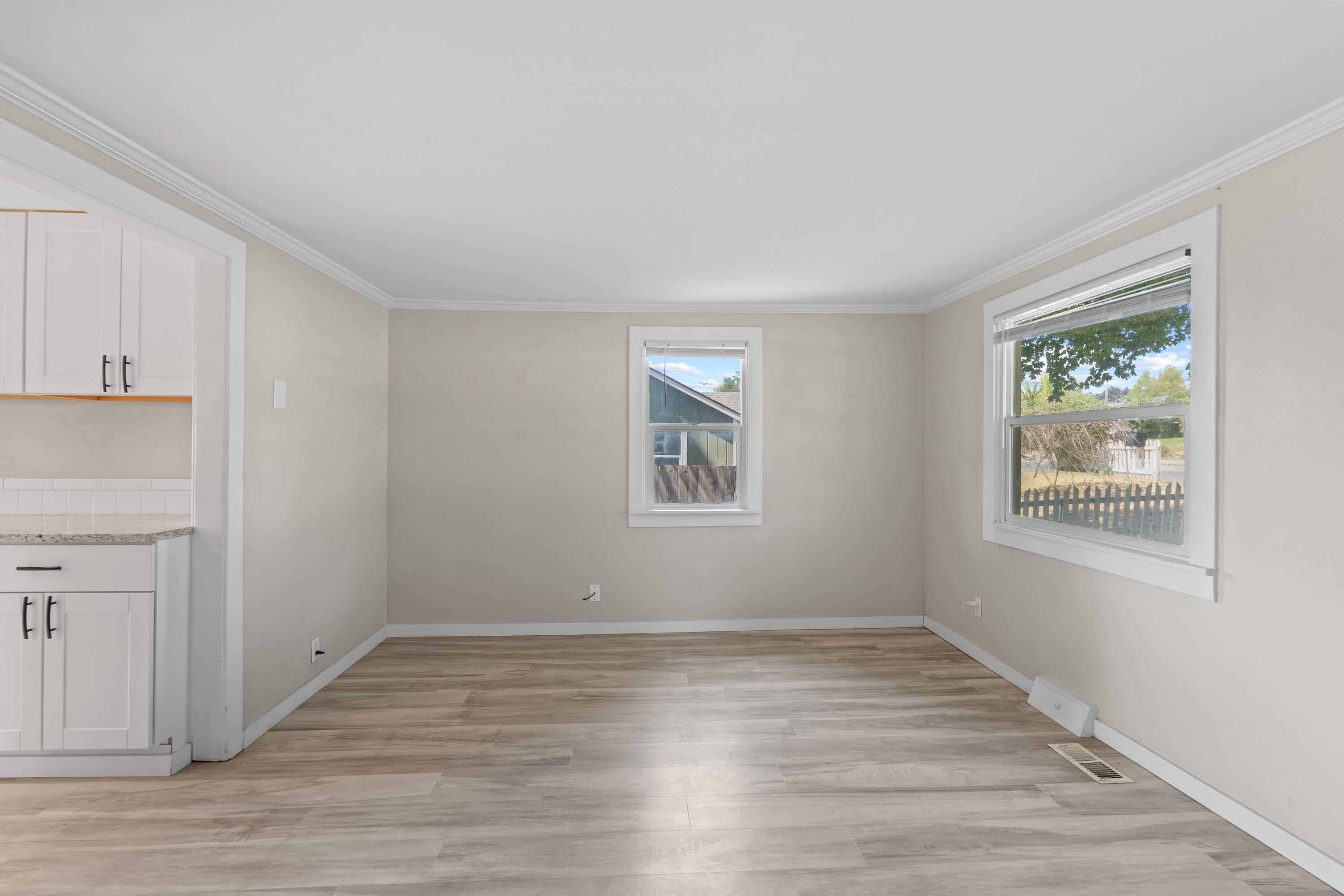 3416 E Grace Ave - Photo 6