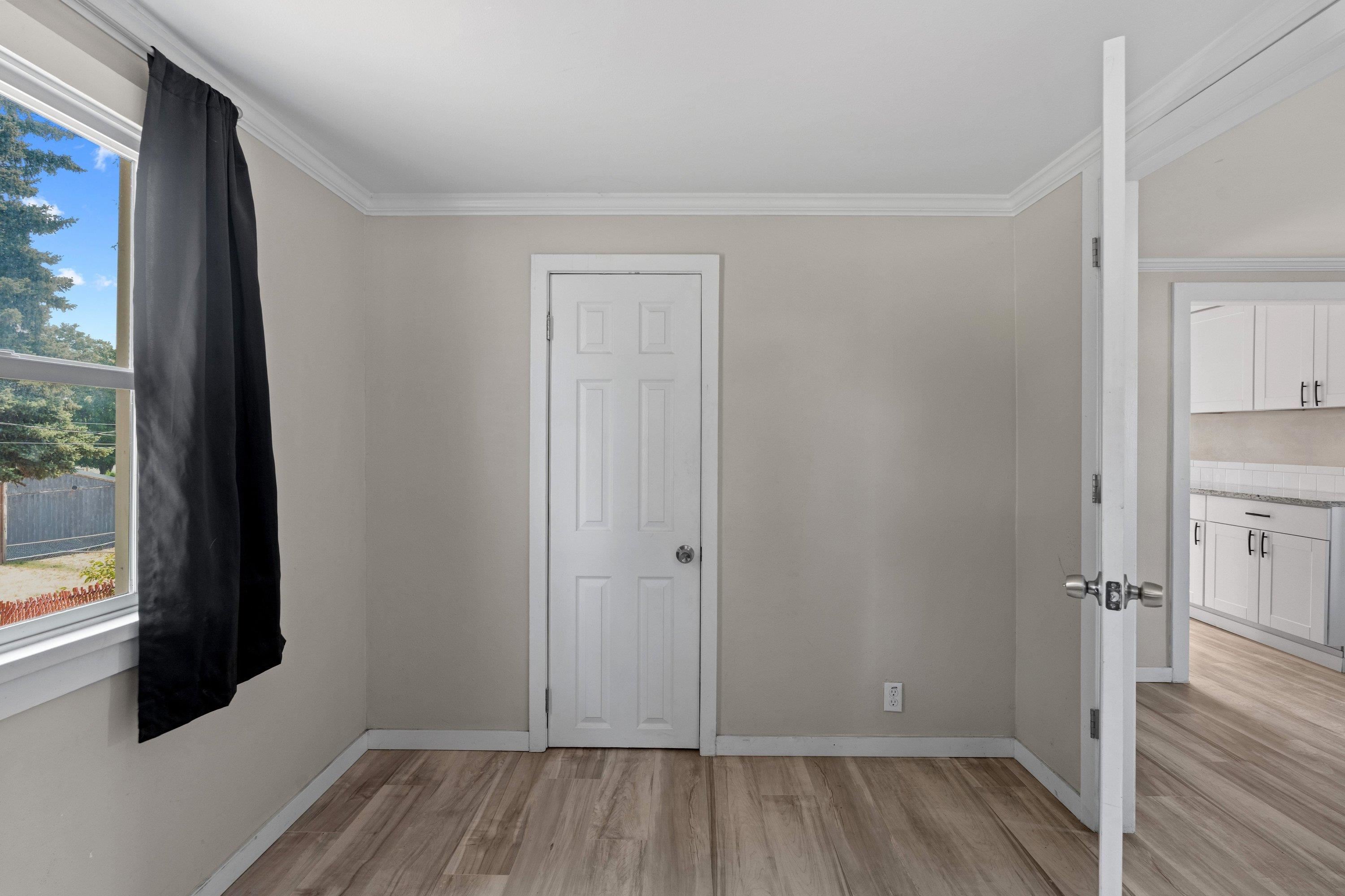 3416 E Grace Ave - Photo 14