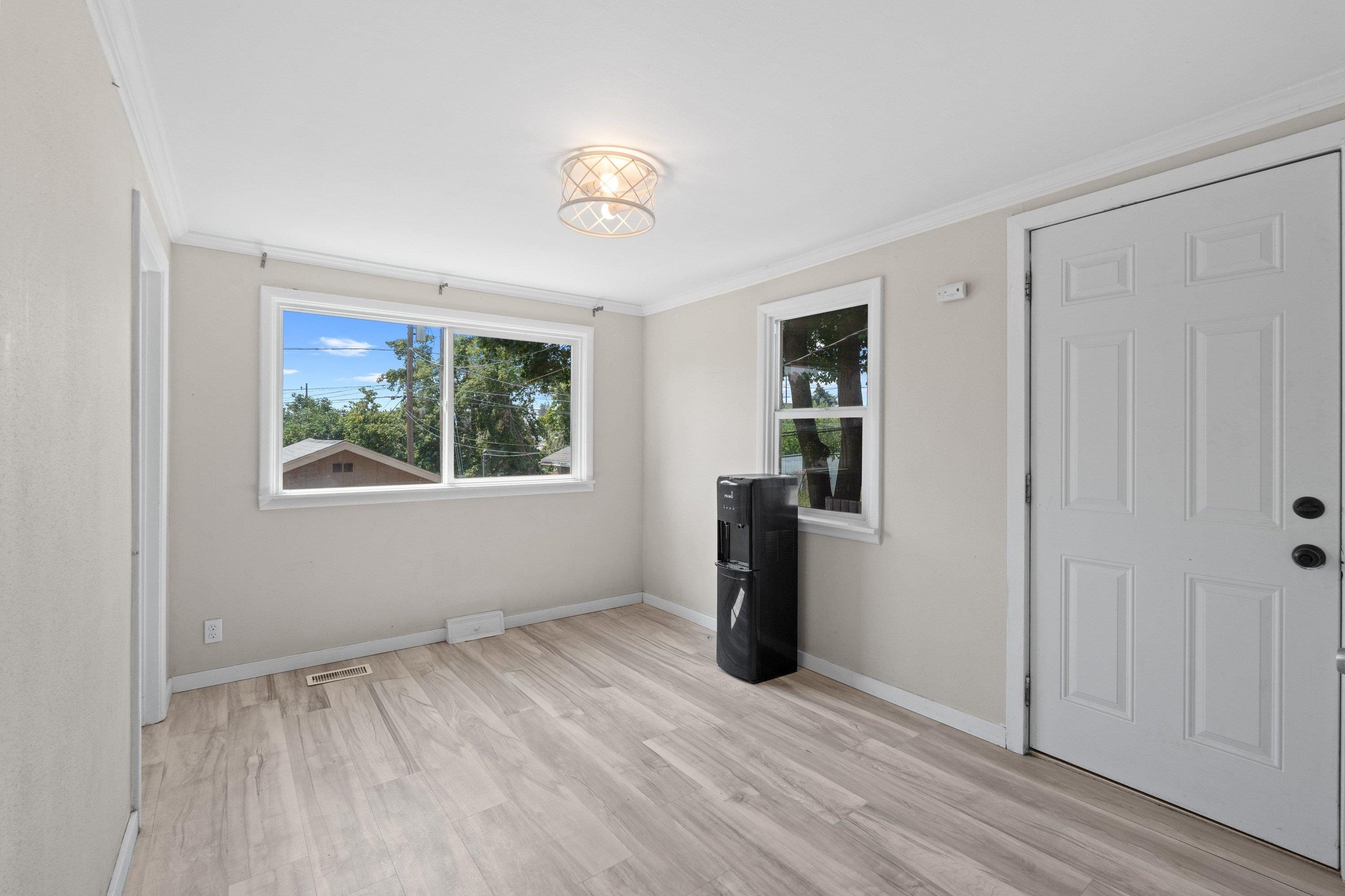 3416 E Grace Ave - Photo 17