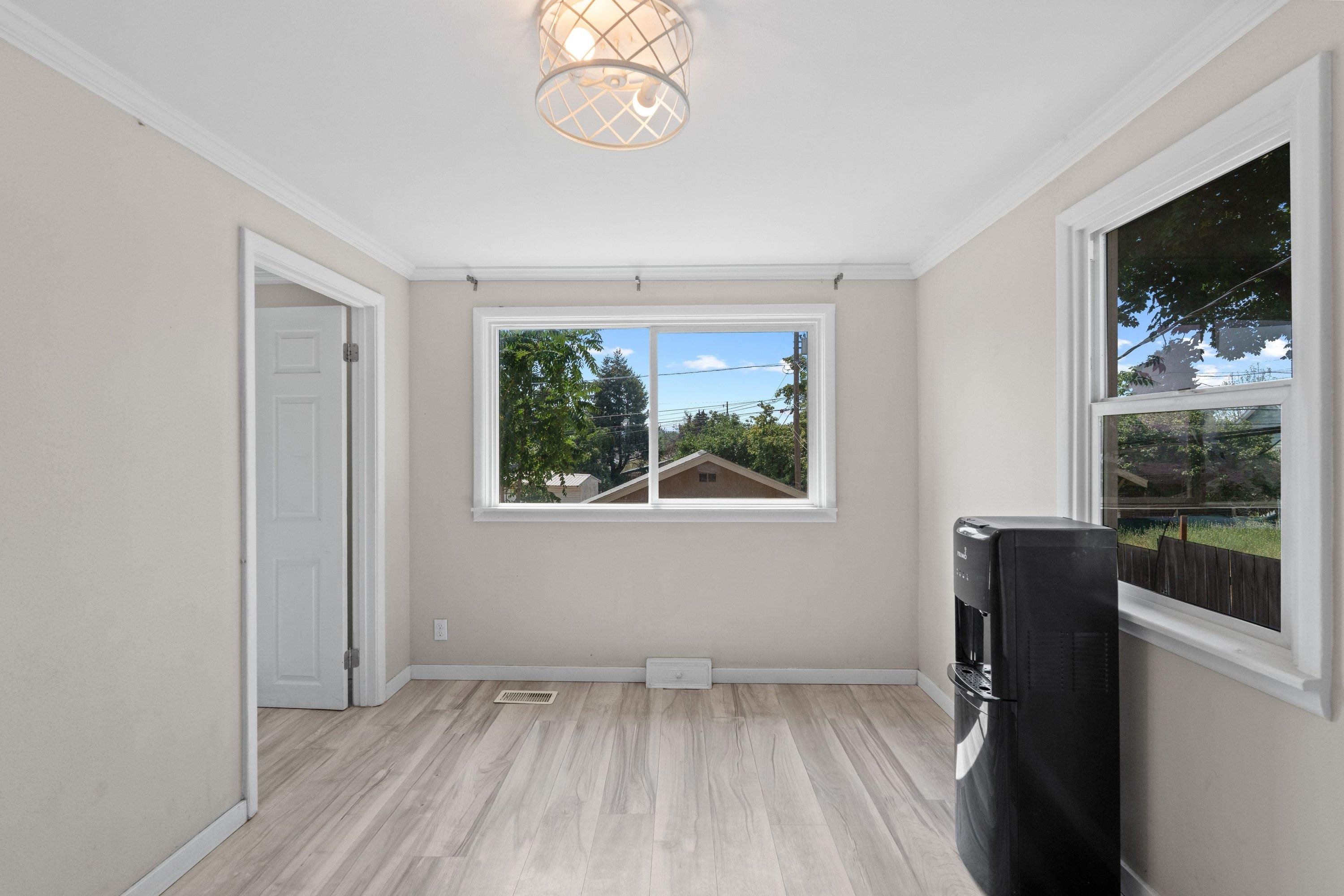 3416 E Grace Ave - Photo 18