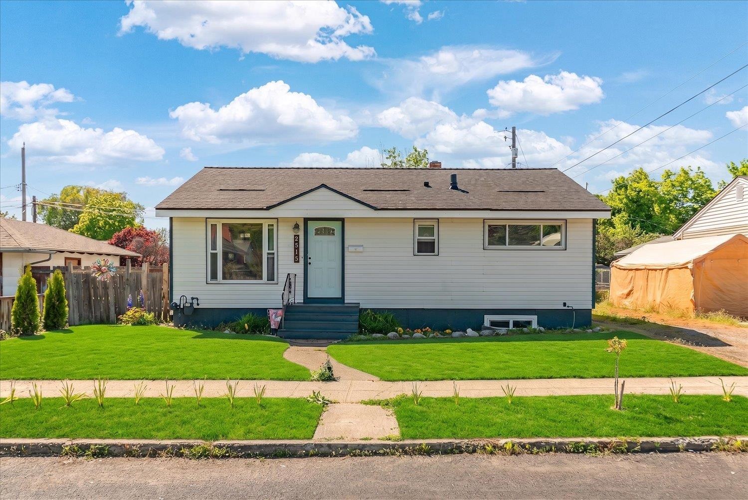 2515 N Julia St - Photo 1