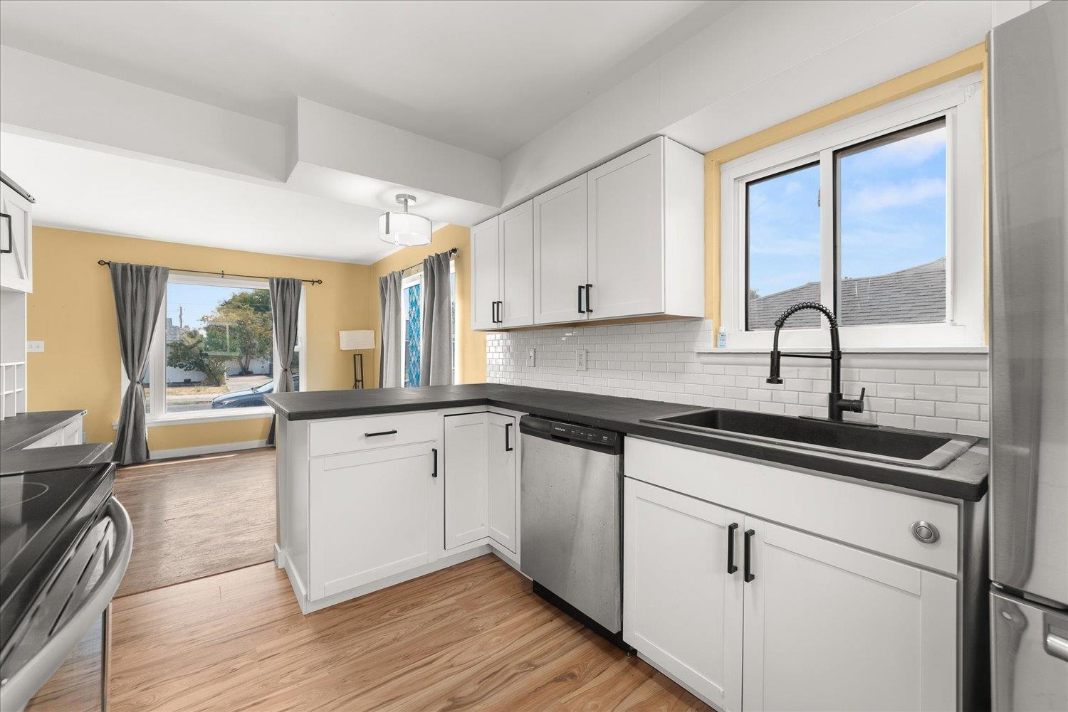 2515 N Julia St - Photo 8