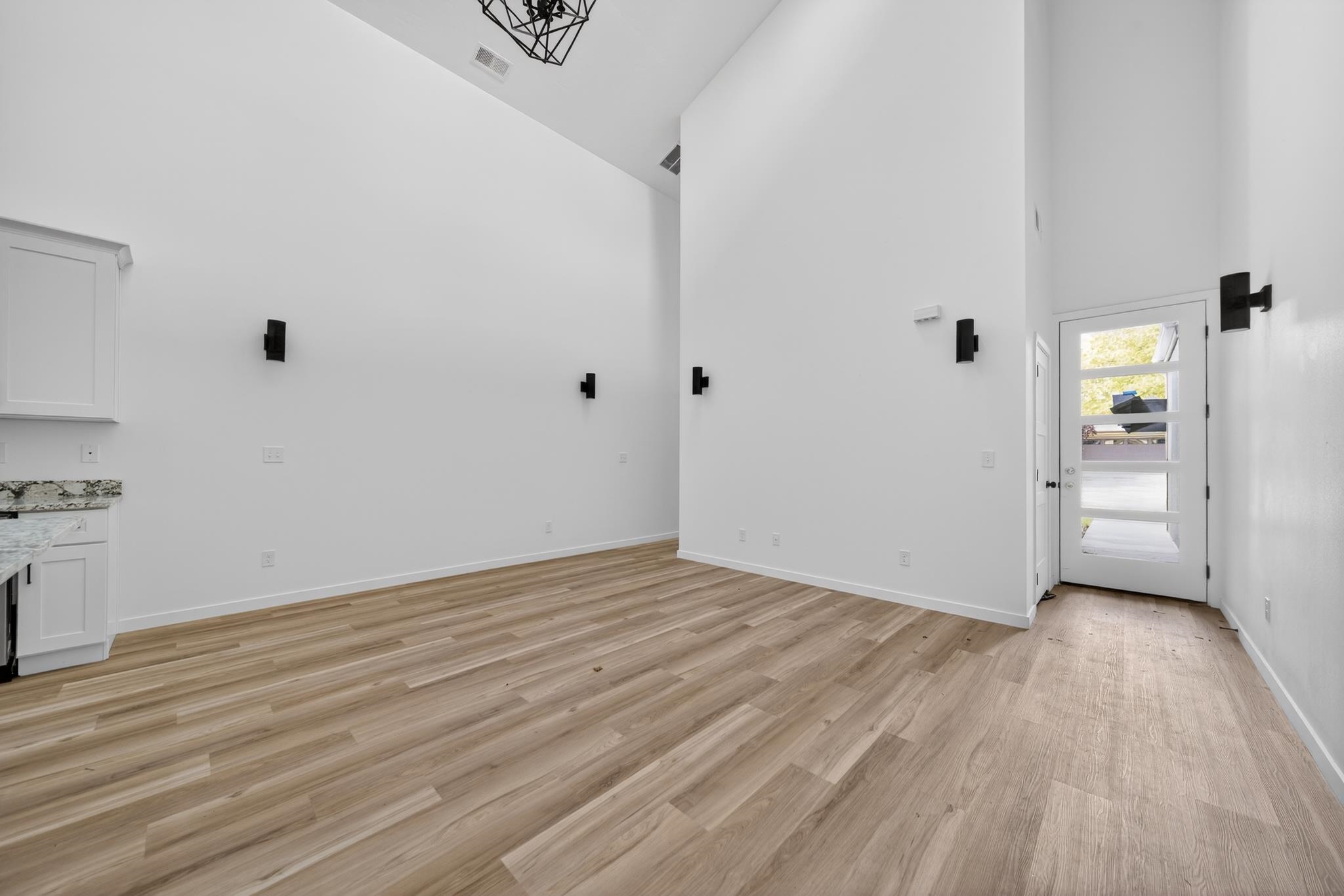 2015 W NORA St - Photo 10