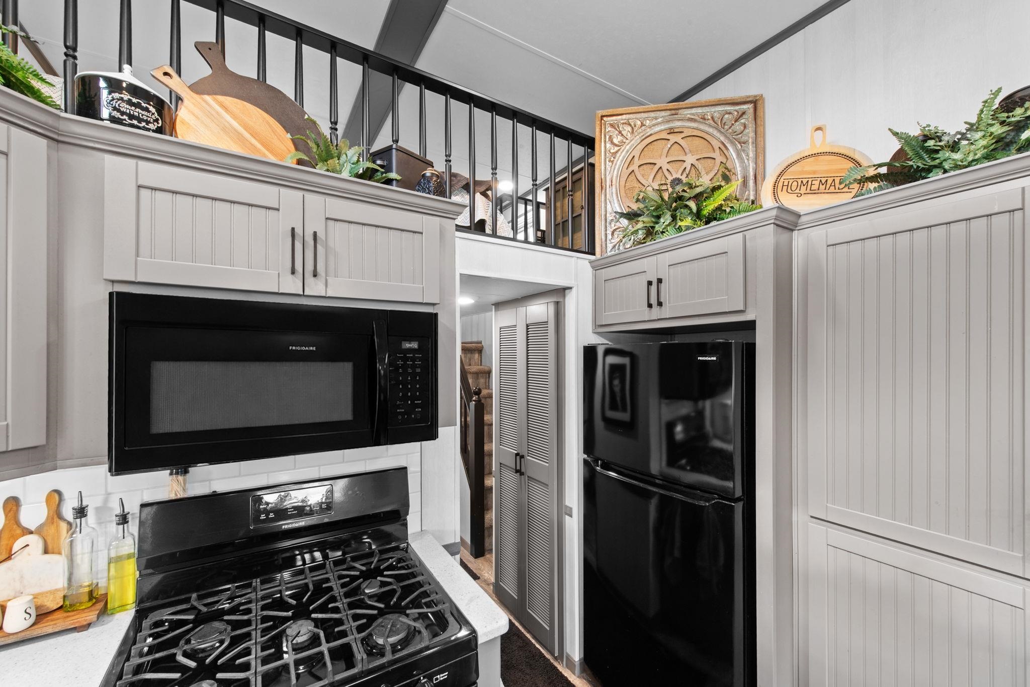 103 Guinevere Dr - Photo 10