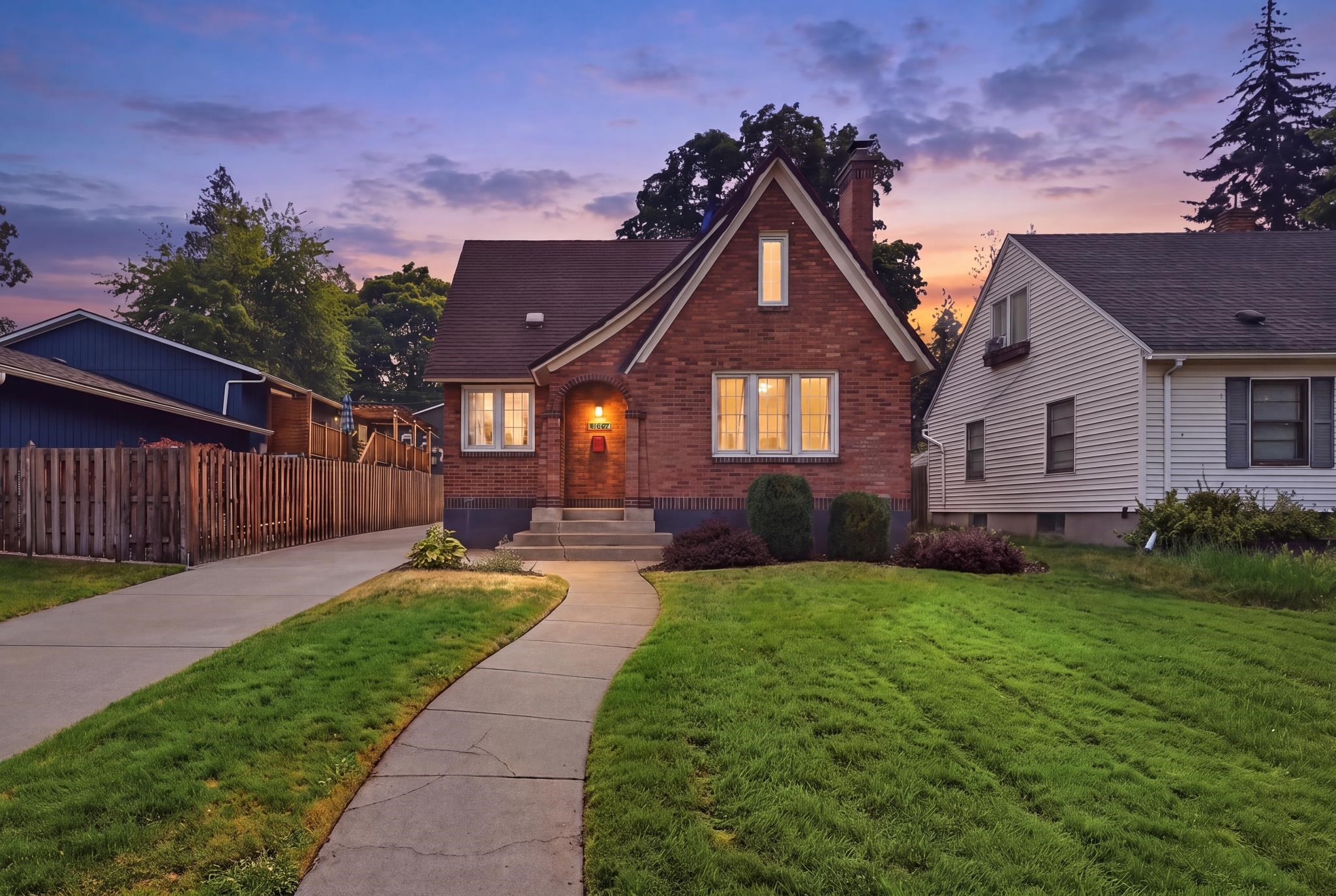1607 S Cedar St - Photo 1