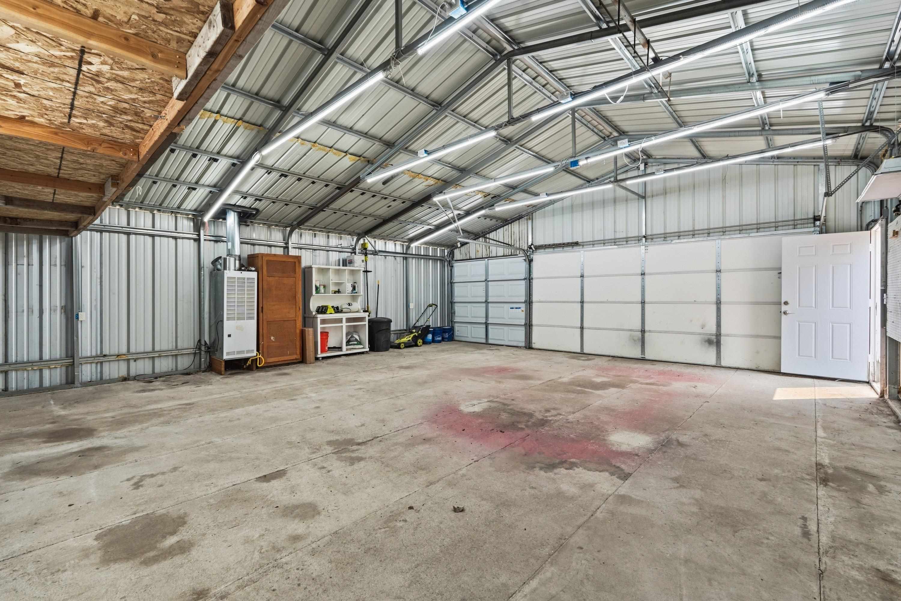 10319 E Broadway Ave - Photo 40