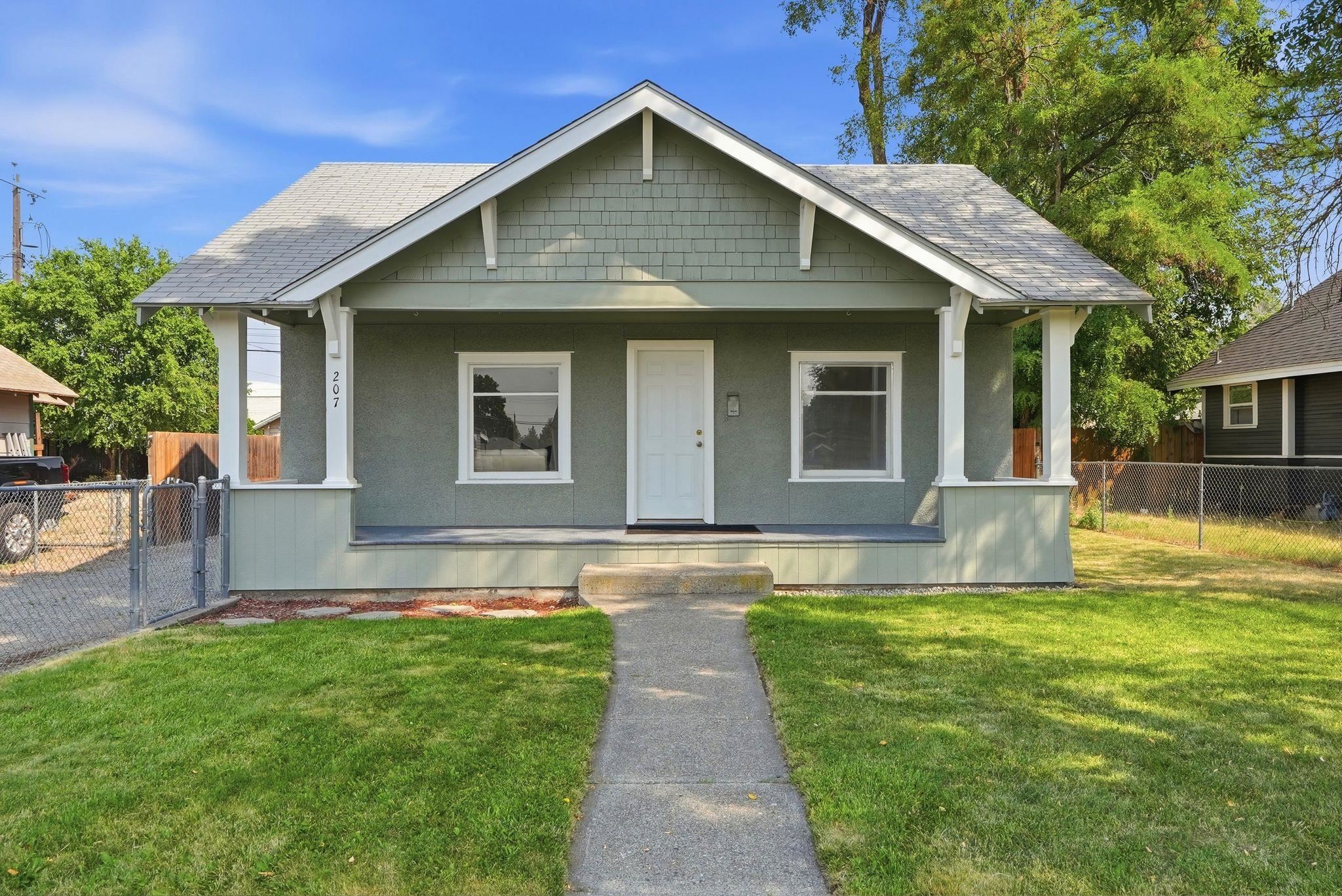 207 E Princeton Ave - Photo 1