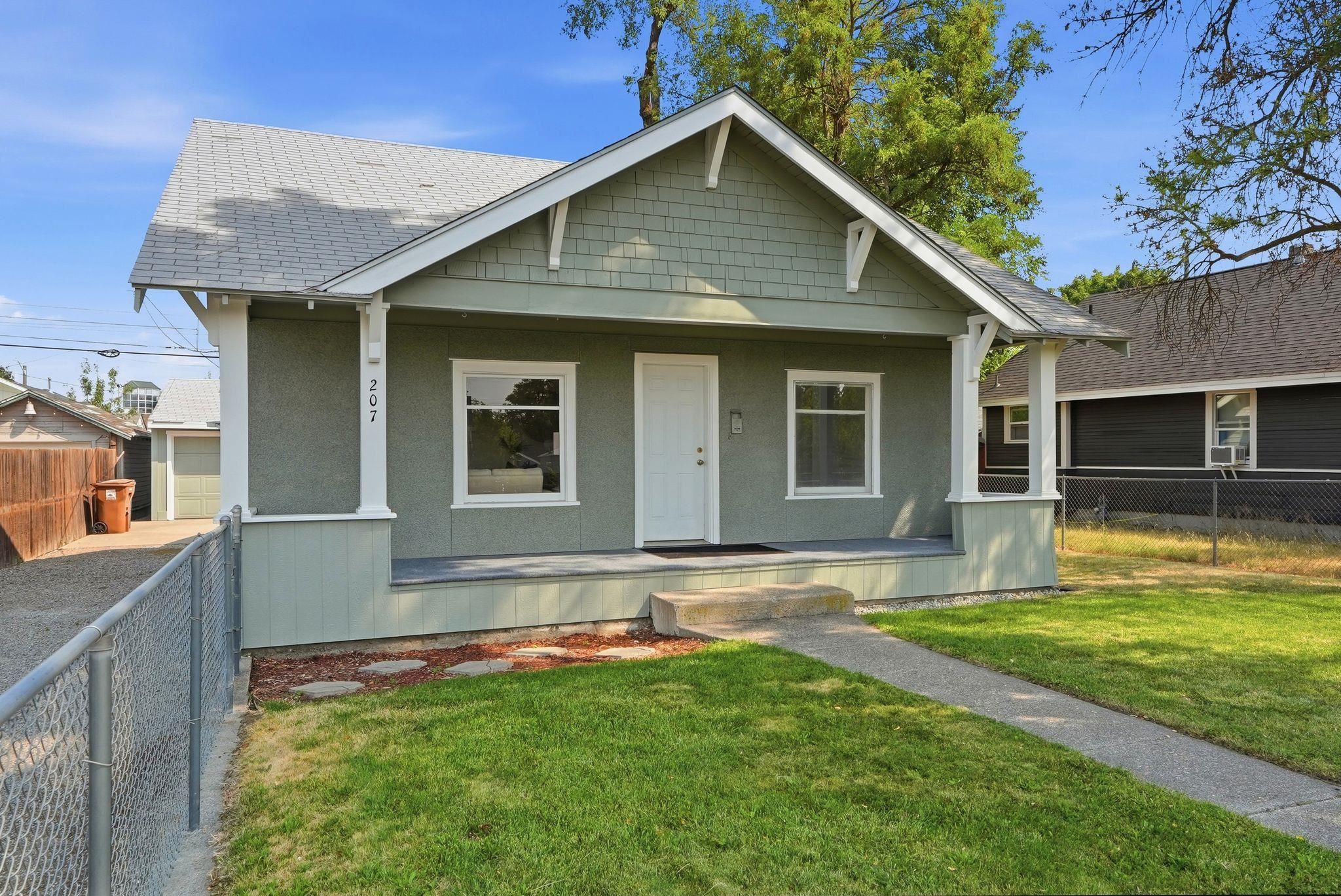 207 E Princeton Ave - Photo 2