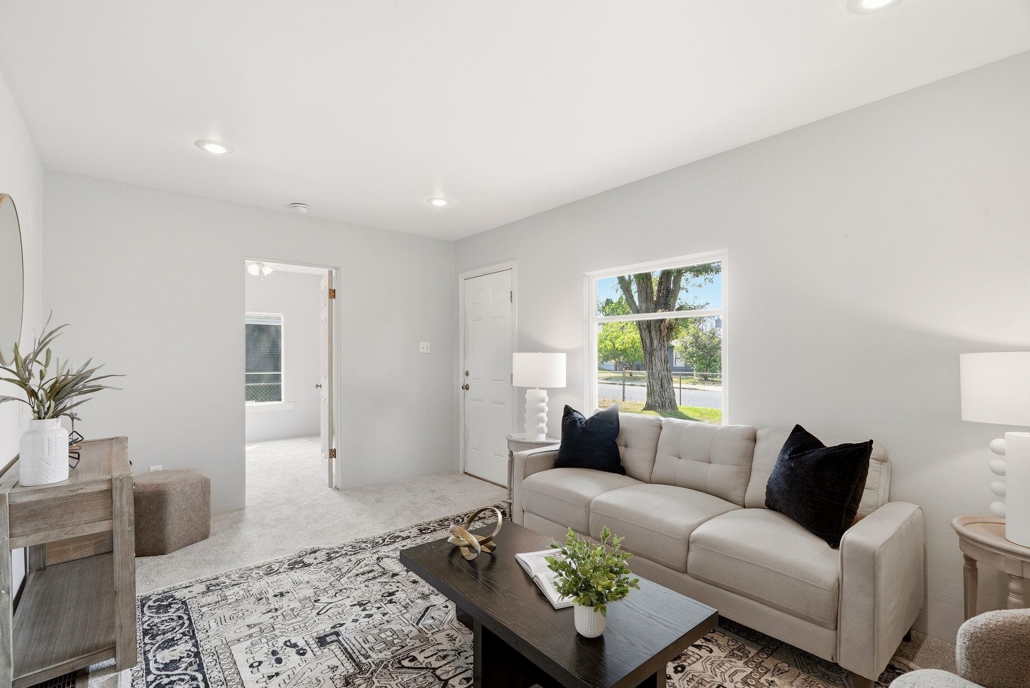 207 E Princeton Ave - Photo 8