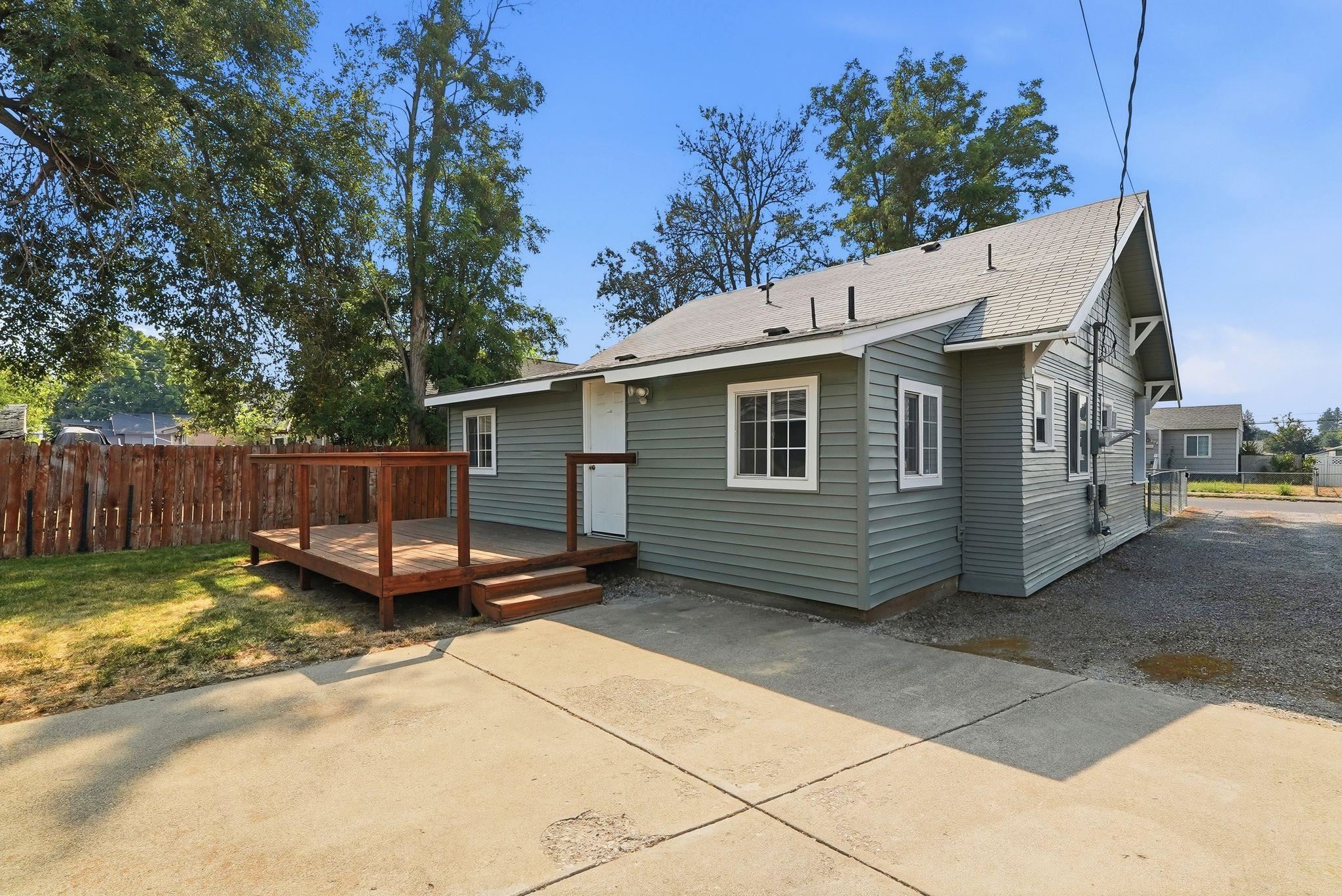 207 E Princeton Ave - Photo 25