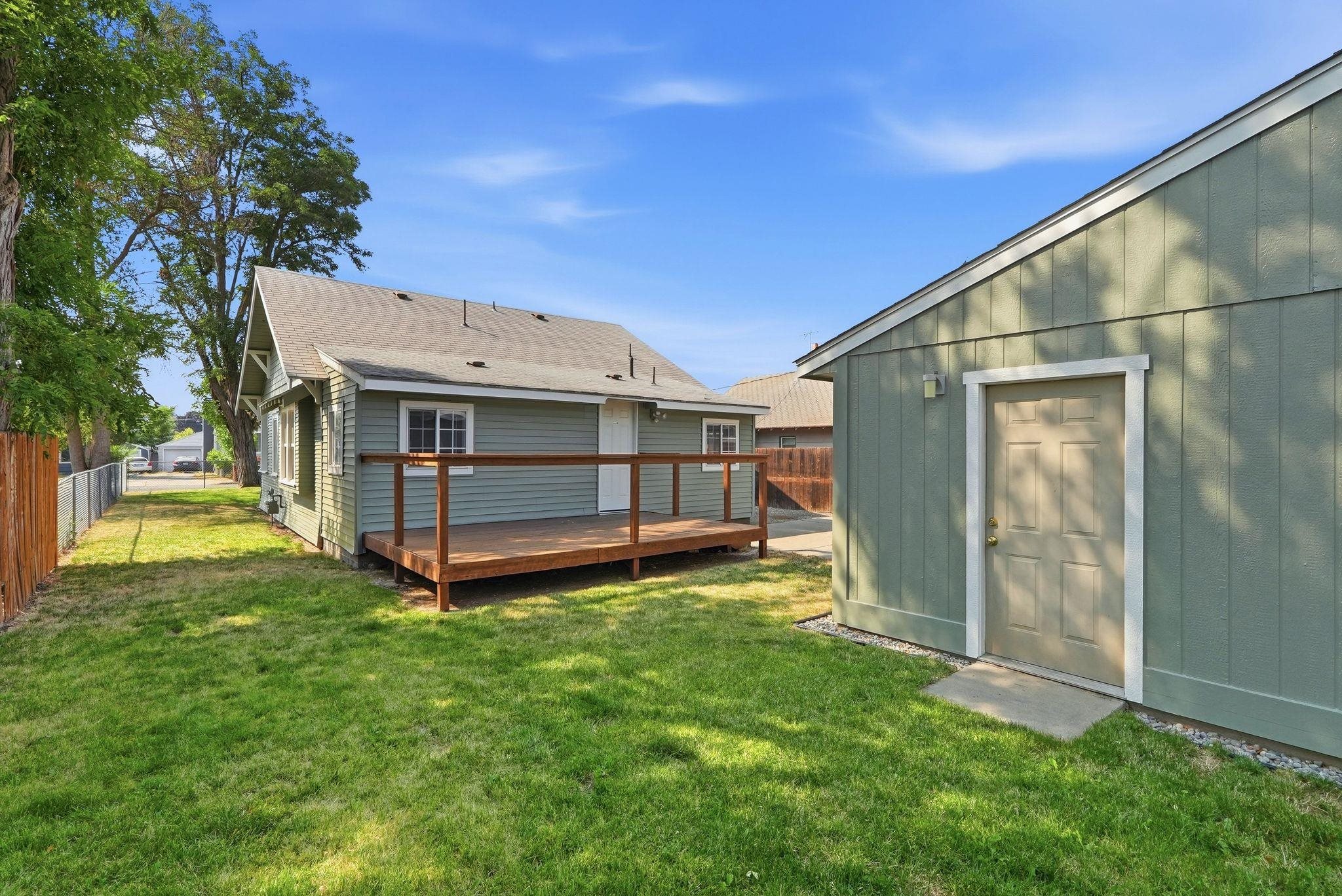 207 E Princeton Ave - Photo 29
