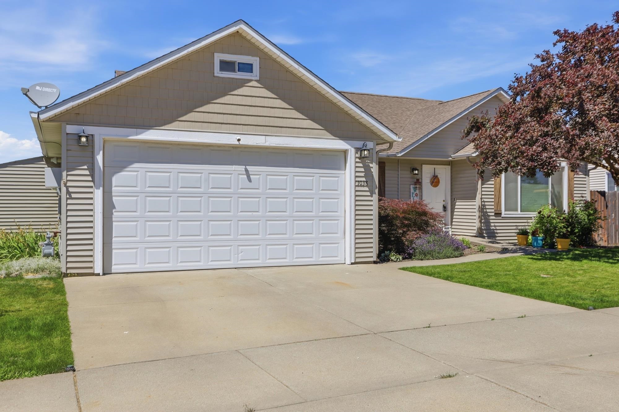 1038 S WEST Dr - Photo 3