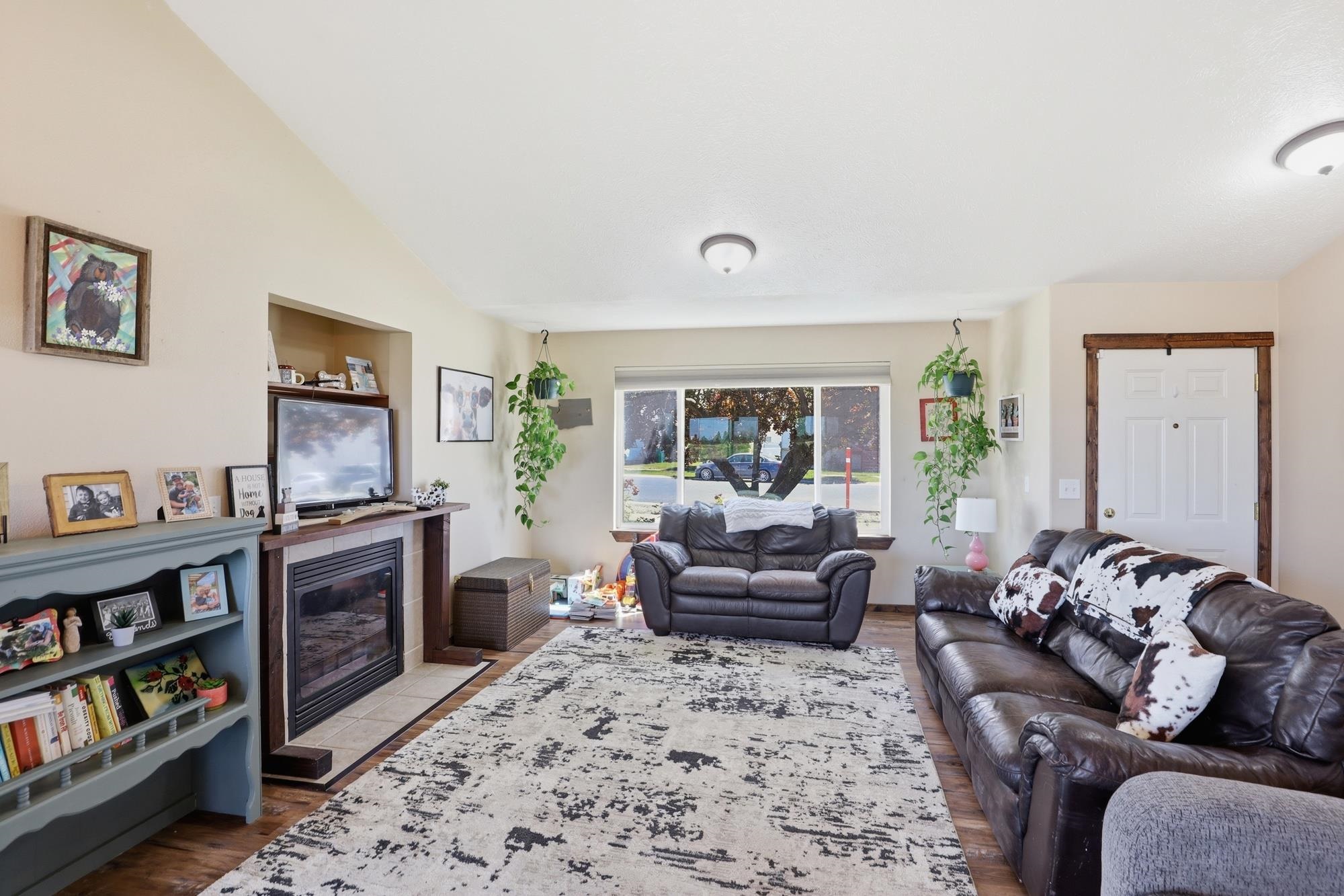 1038 S WEST Dr - Photo 6