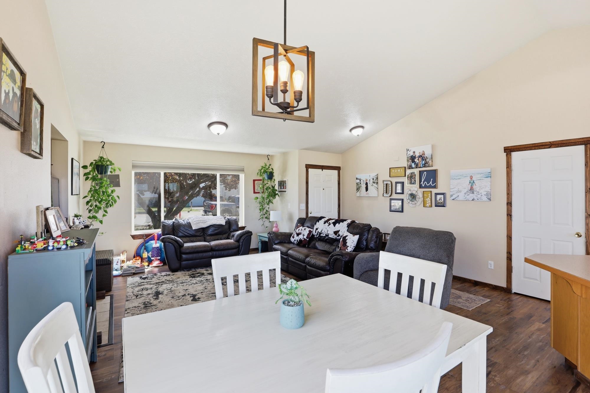 1038 S WEST Dr - Photo 12