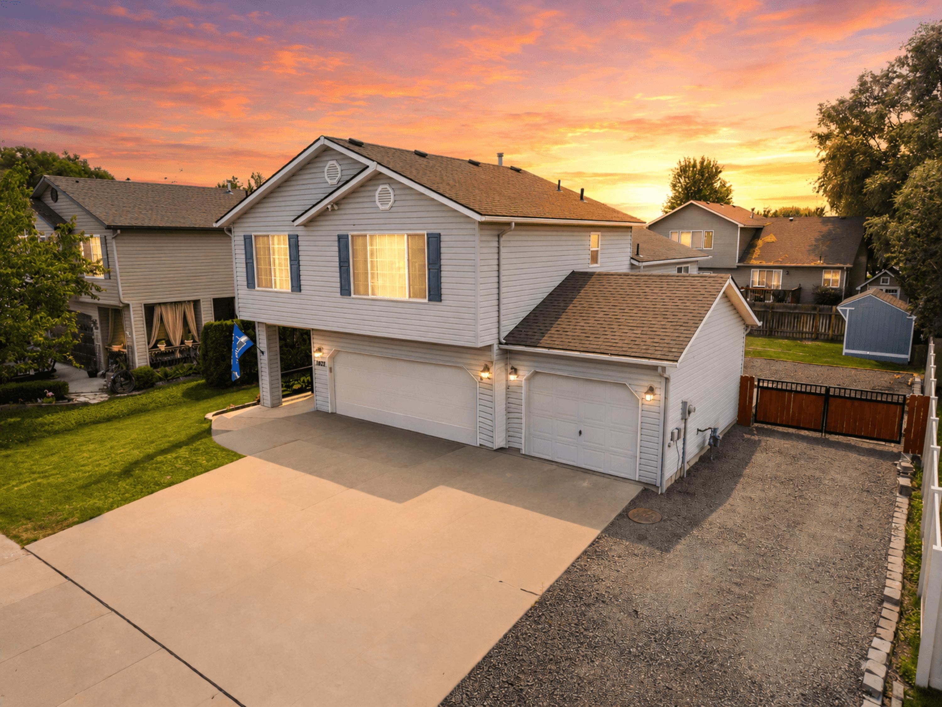 10113 W RASPBERRY Ave - Photo 2
