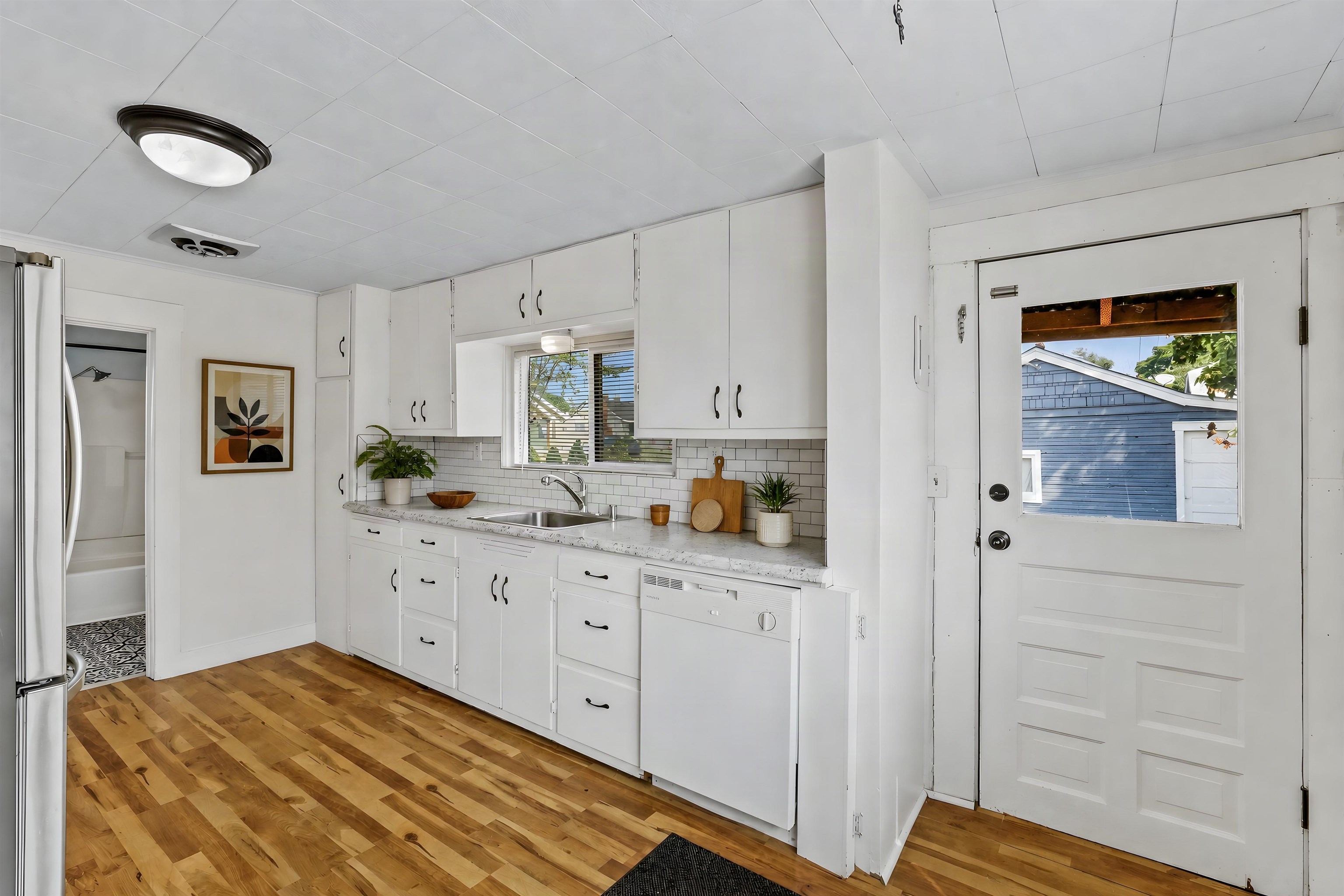 1003 E Rich Ave - Photo 6