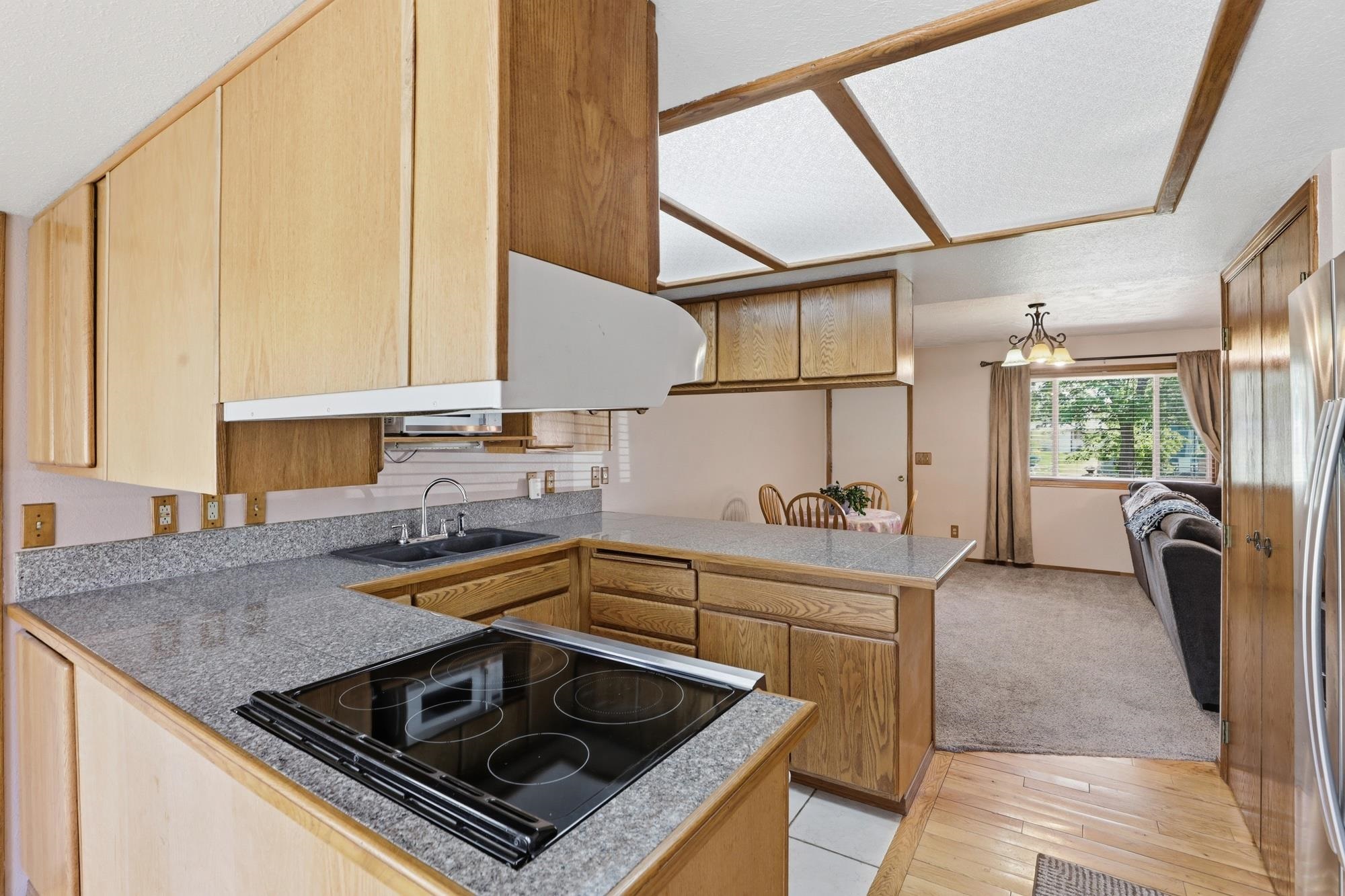 11704 E ALKI Ave - Photo 17