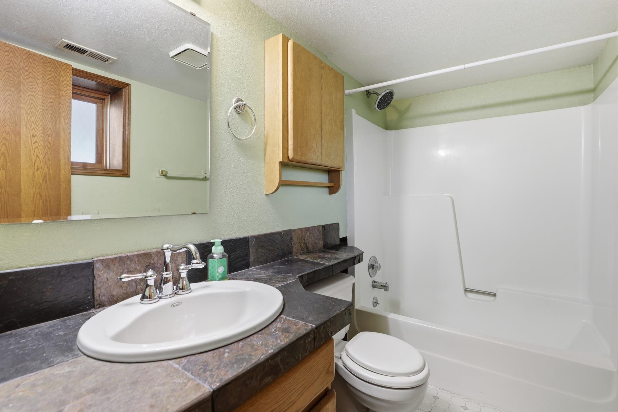 11704 E ALKI Ave - Photo 27