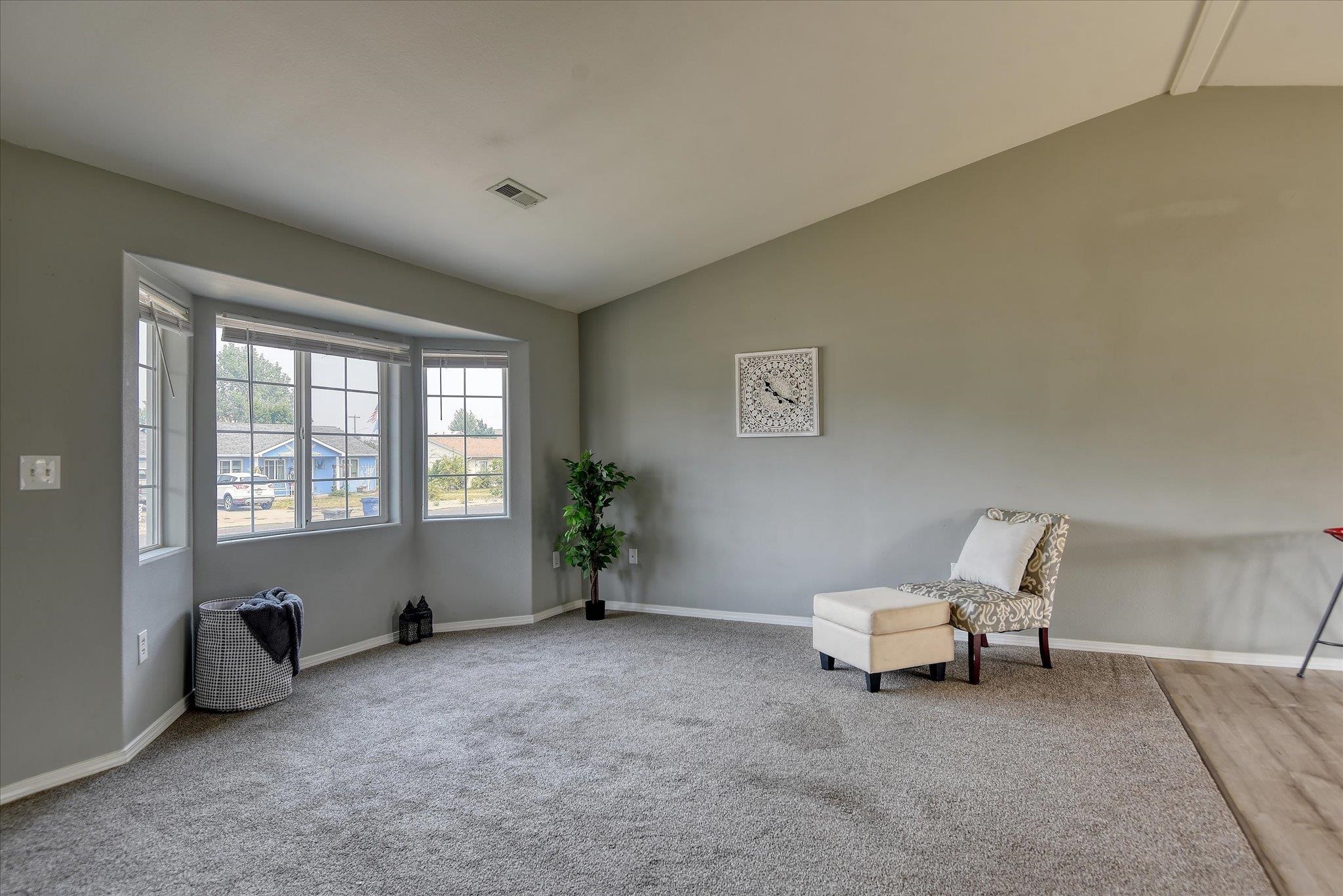 12411 W 9th St - Photo 3